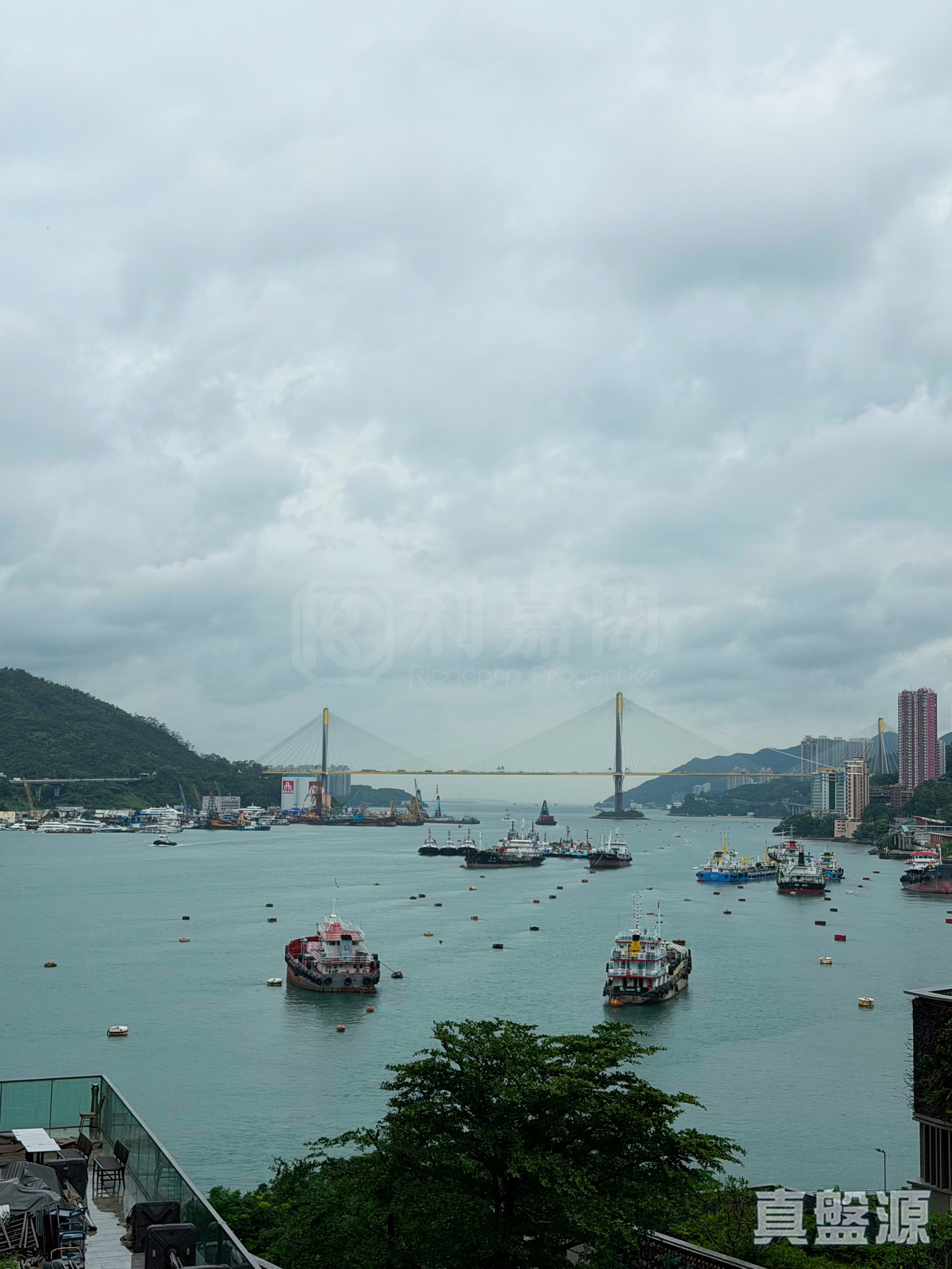海之恋 3期A 海之恋．爱炫美 3B座 极高层 A室 荃湾