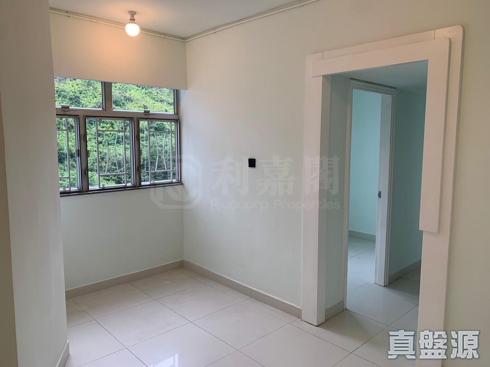 美景花园 11座 中层 F室 青衣
