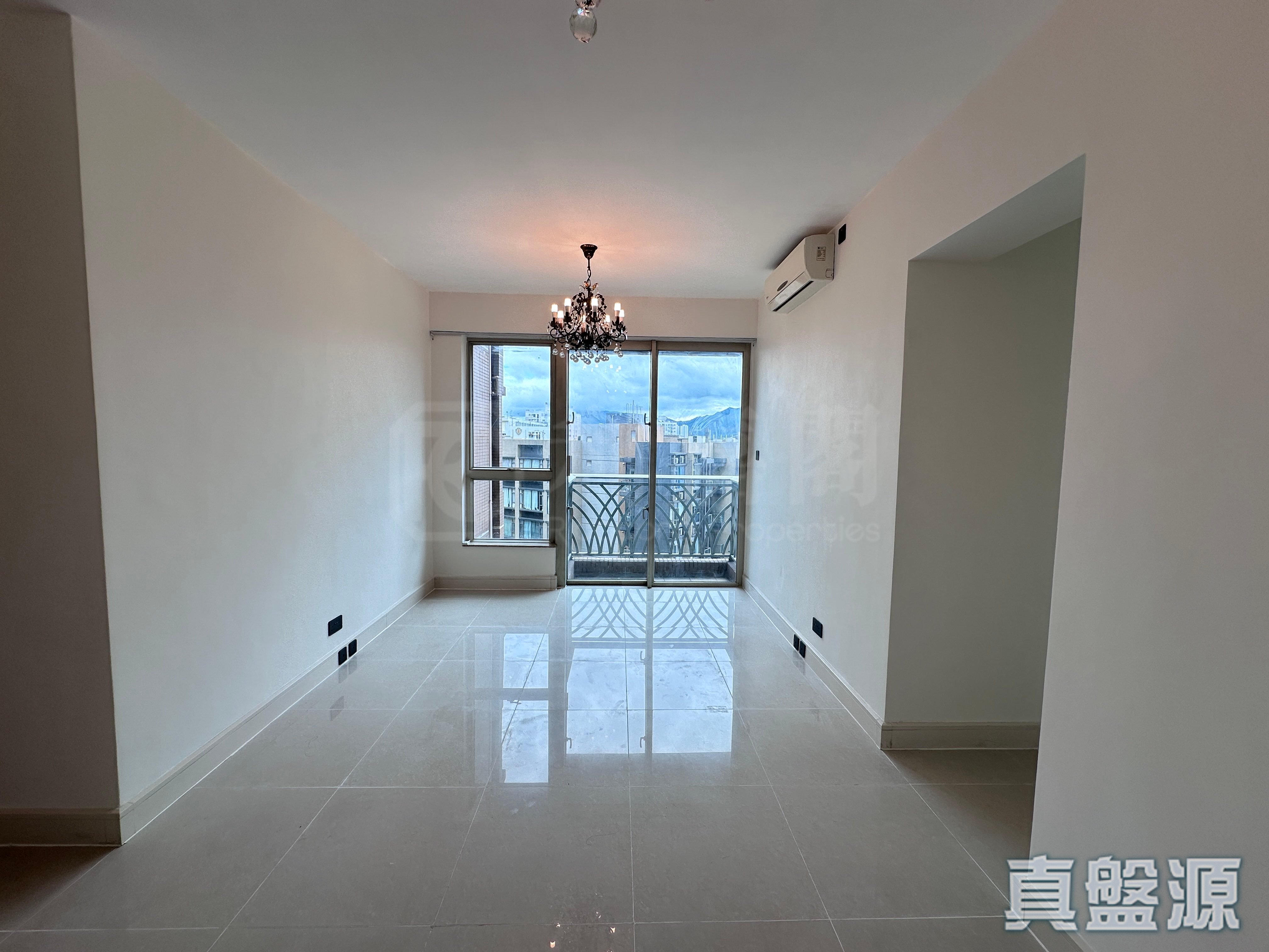 UPTOWN TOWER 2 Medium Floor Zone Flat C Yuen Long