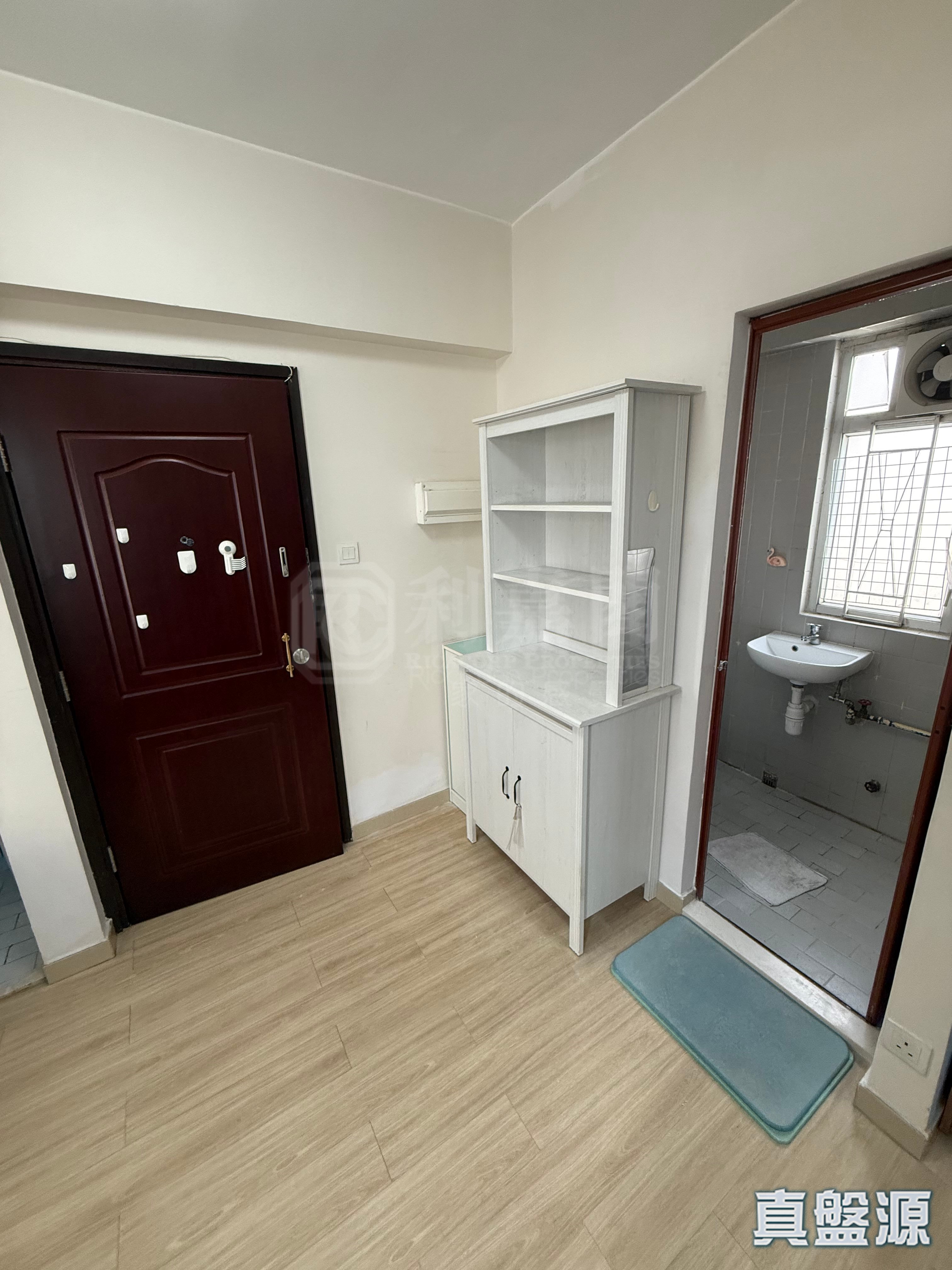 ASIAN BUILDING Very High Floor Zone Flat D West Kowloon