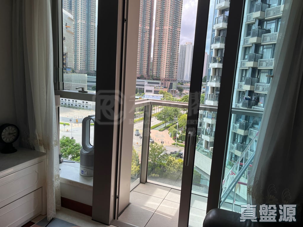 CORINTHIA BY THE SEA TOWER 8 Medium Floor Zone Flat F Tseung Kwan O