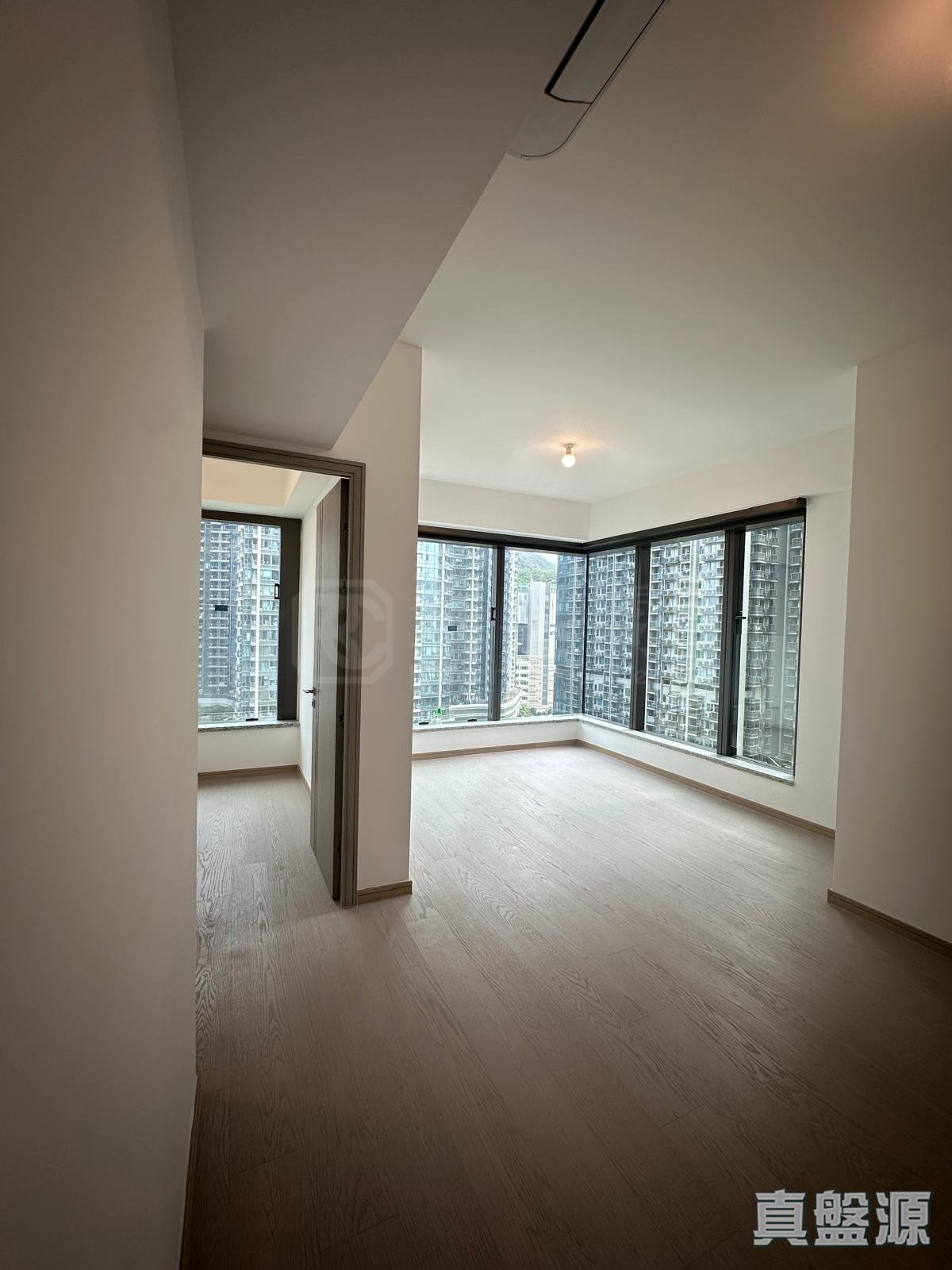 港島南岸 3B期 BLUE COAST 2座 (2B) 中層 A室 黃竹坑/深灣