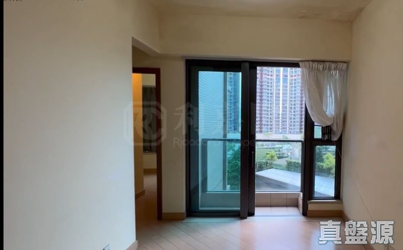 GRAND YOHO PHASE 1 - Tower 2 Flat E Yuen Long