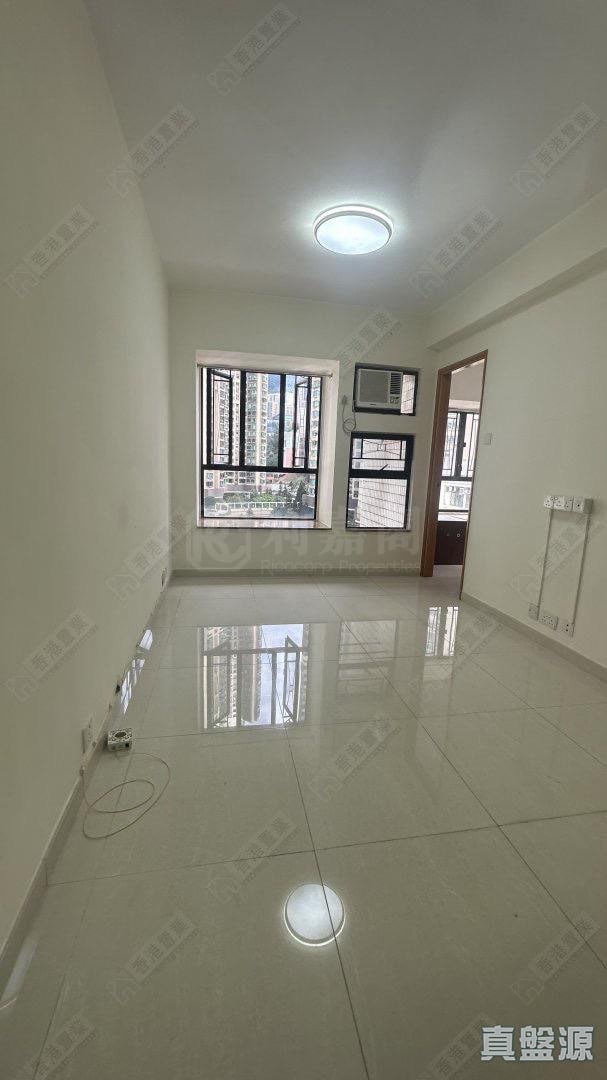 益豐花園 A座 高層 D室 中上環/西區