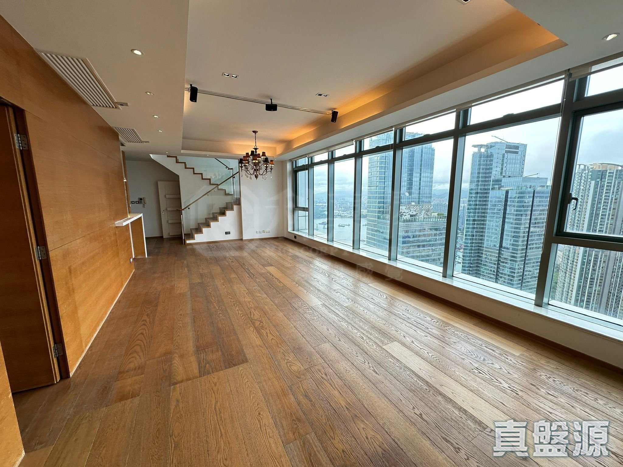 君臨天下 3座 極高層 F室 九龍站/尖沙咀/佐敦