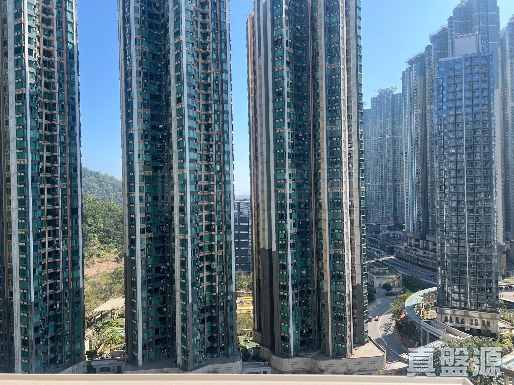 THE BEAUMOUNT PHASE 1 - Tower 2 High Floor Zone Flat G Tseung Kwan O