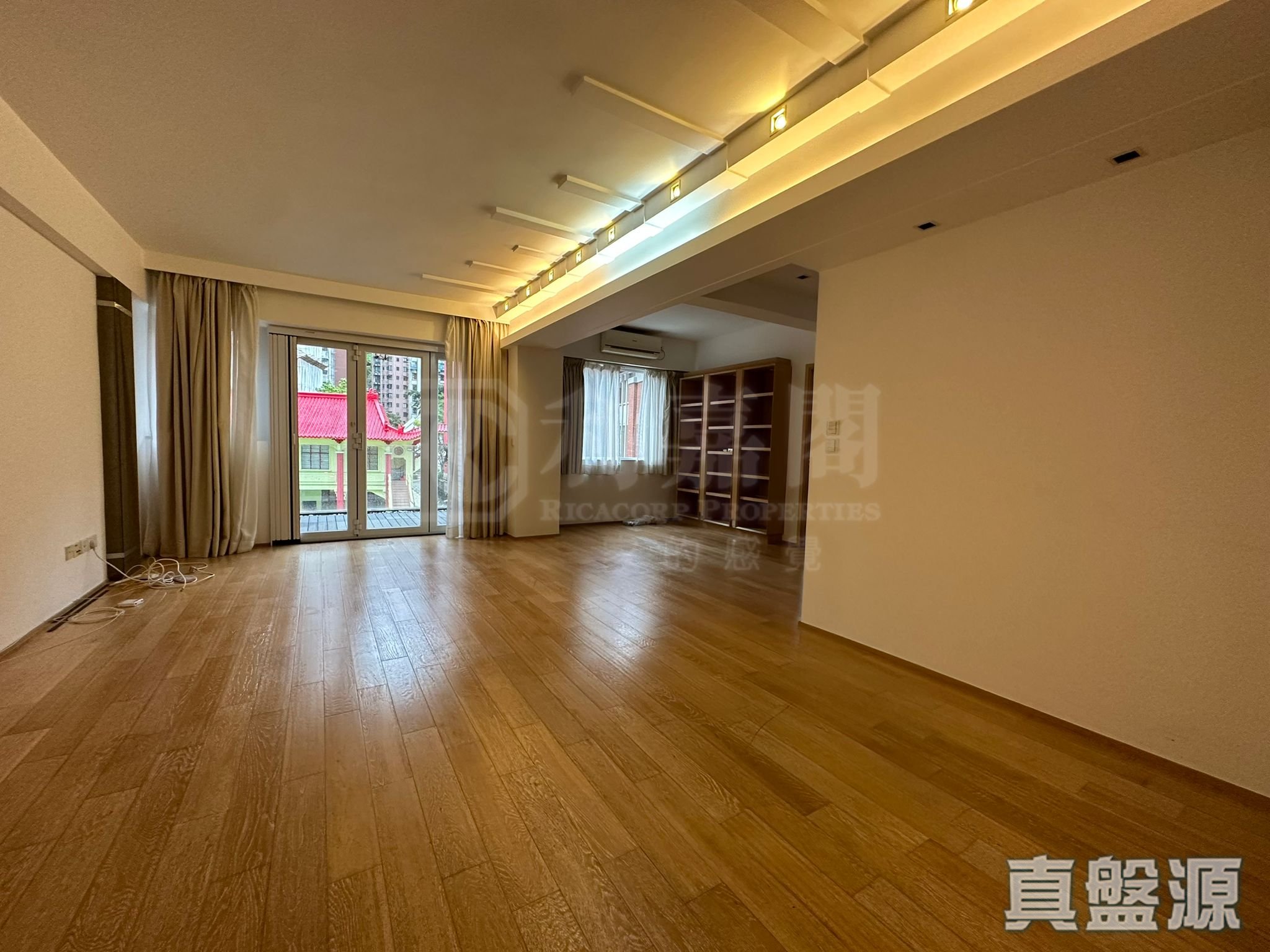 SHAN KWONG TOWERS STAGE 1 Low Floor Zone Flat 1B Happy Valley/Mid-Levels East