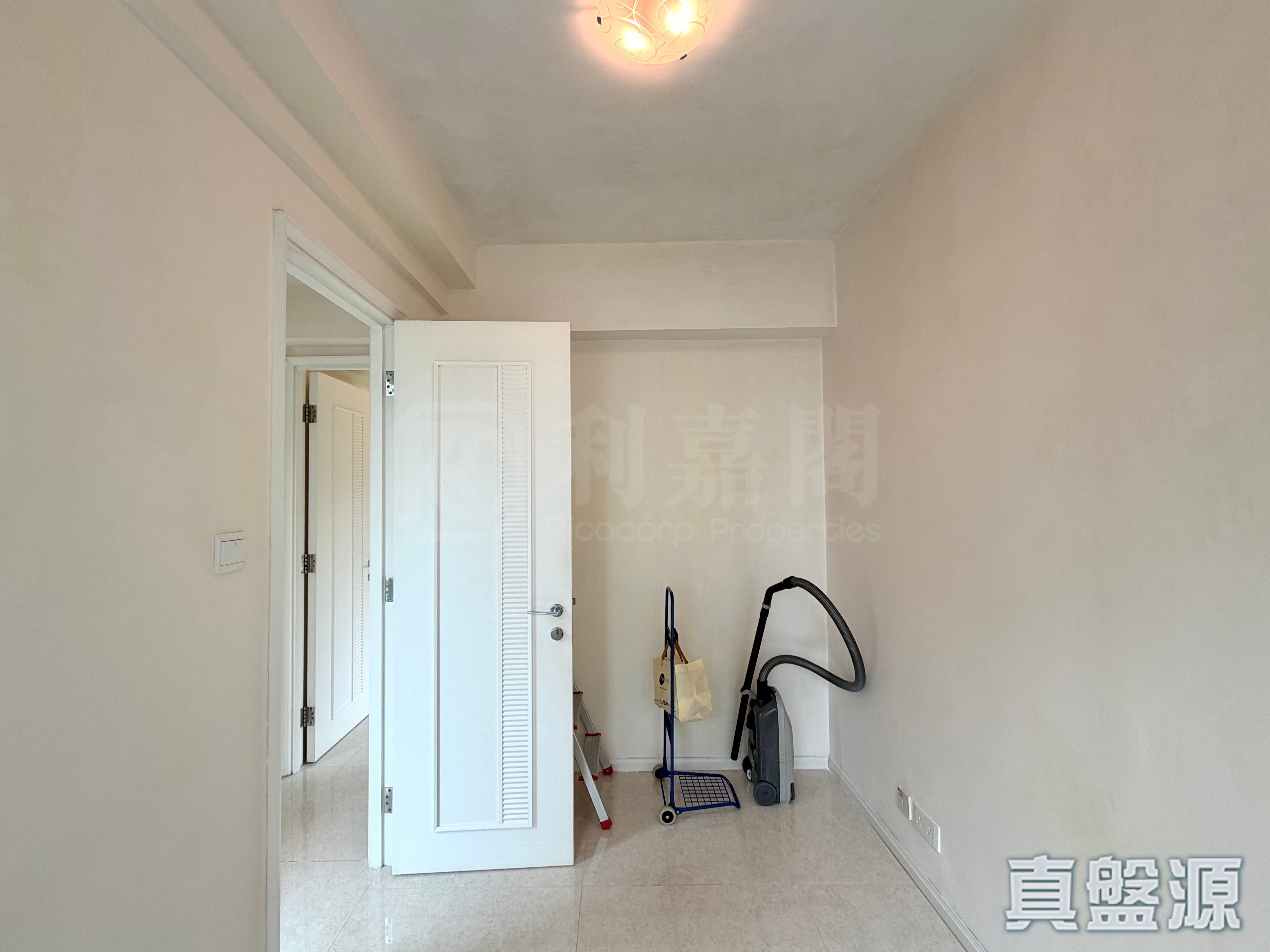 THE BEAUMOUNT PHASE 1 - Tower 5 High Floor Zone Flat F Tseung Kwan O