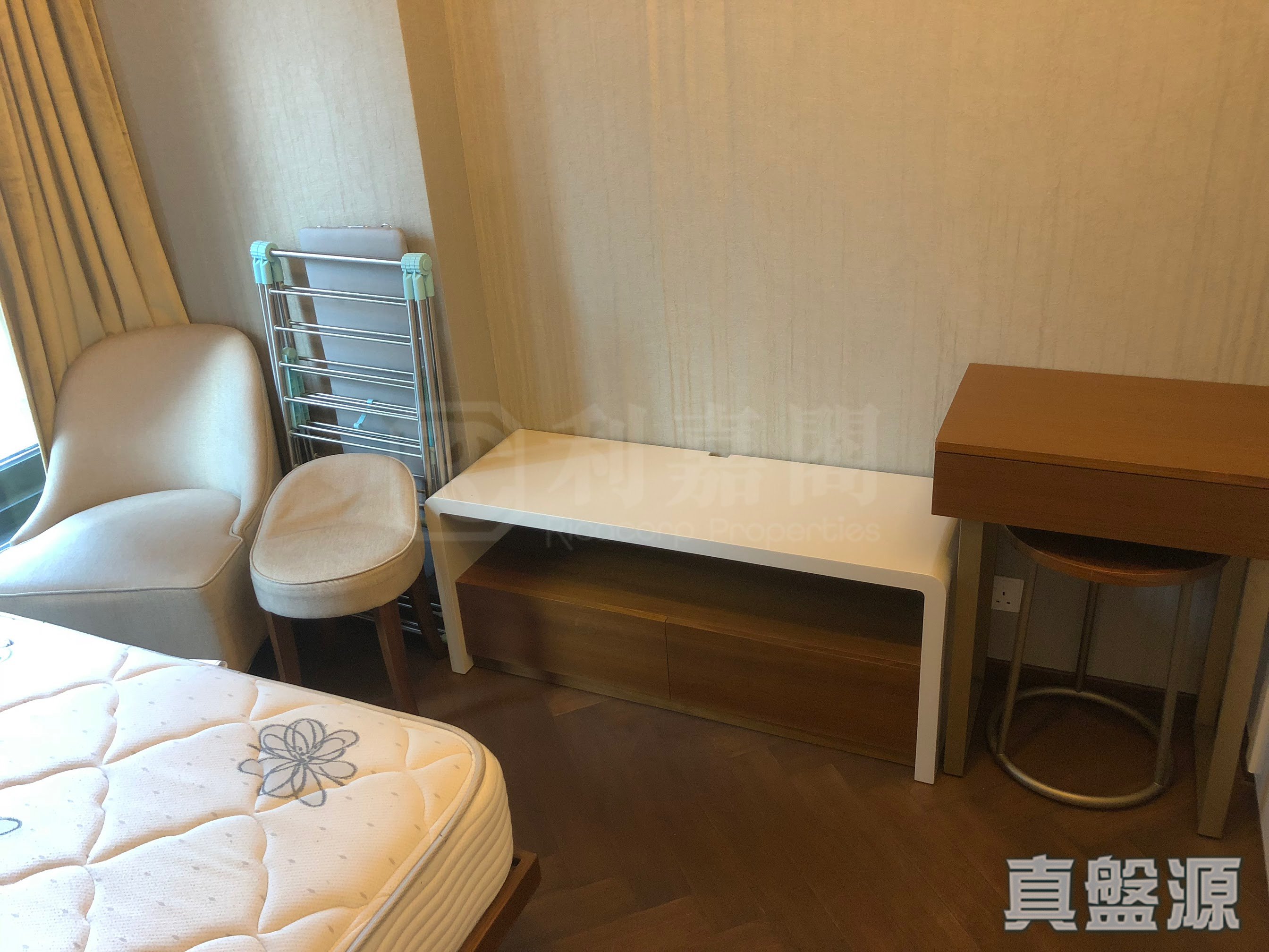 ONE SOUTH LANE Medium Floor Zone Flat 1 Central/Sheung Wan/Western District