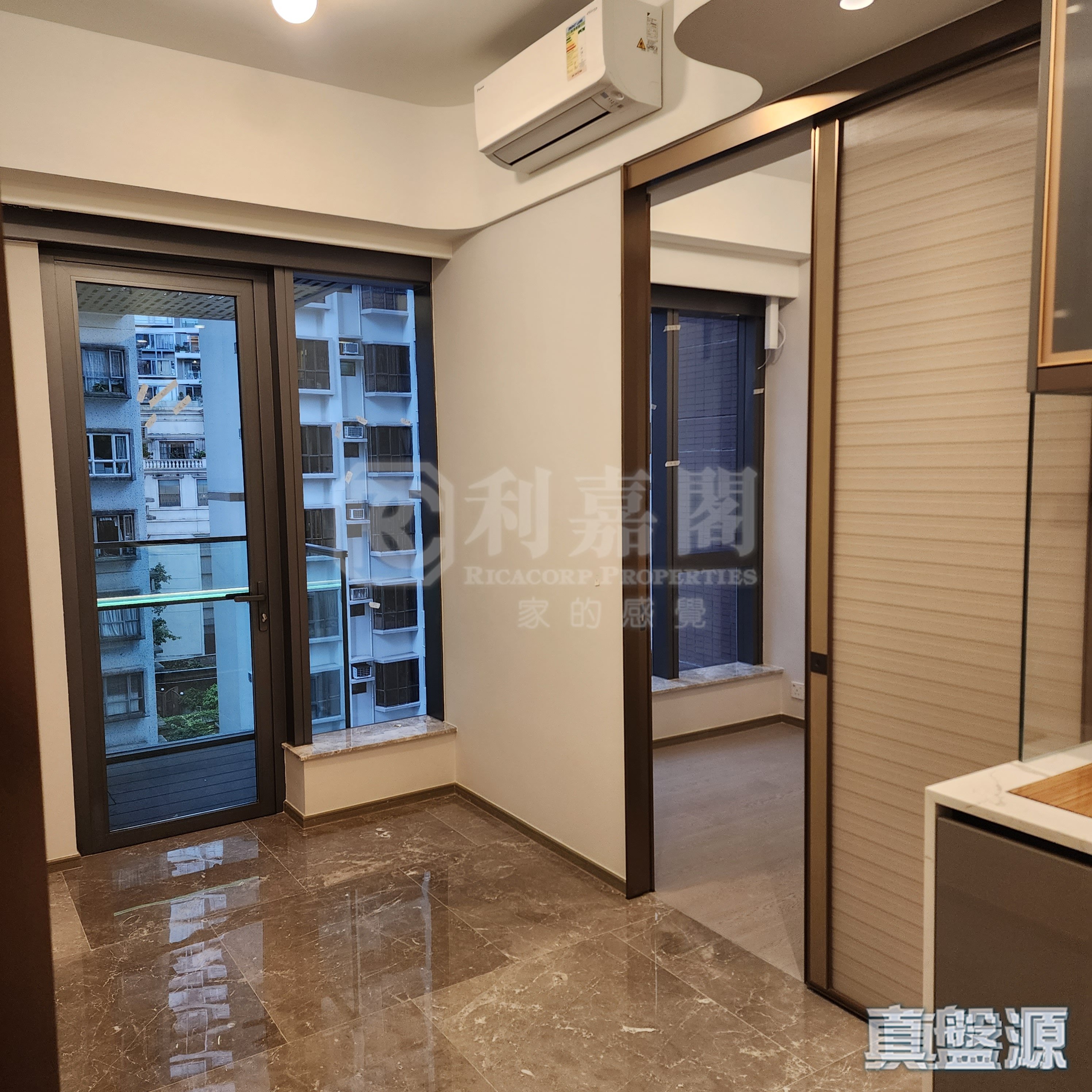 CAINE HILL 中層 H室 西半山