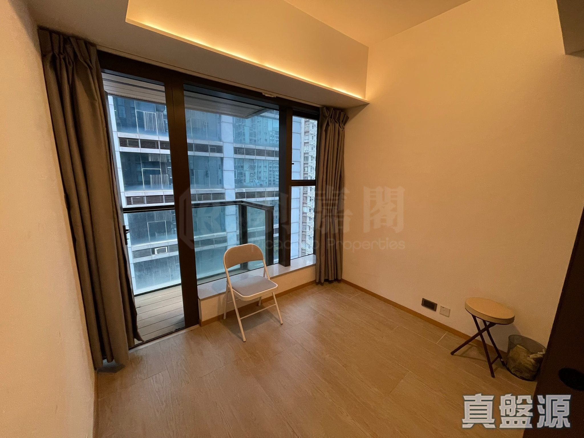 ONE PRESTIGE Medium Floor Zone Flat C North Point/North Point Mid-Levels