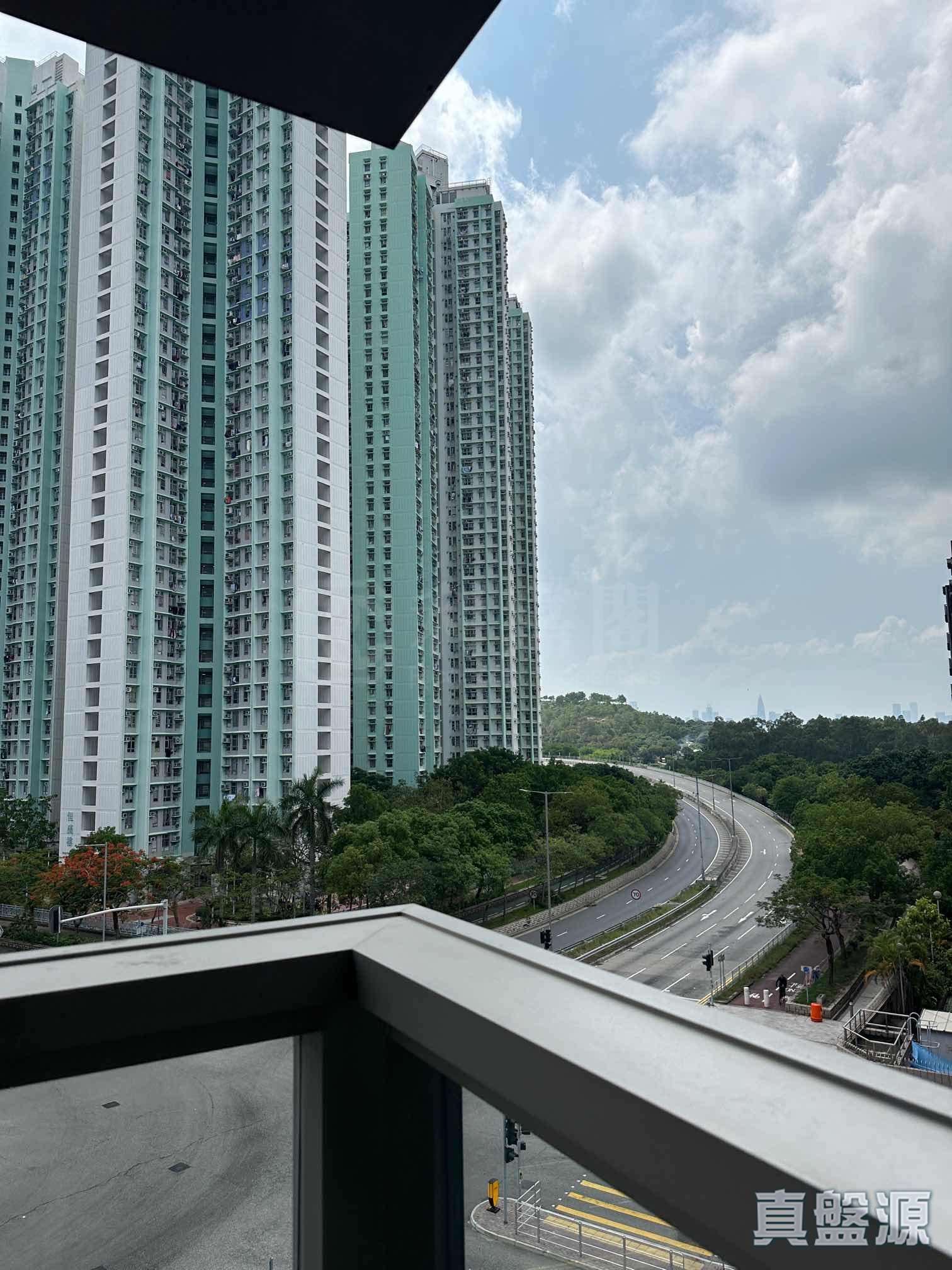 WETLAND SEASONS BAY PHASE 1 - Tower 5a High Floor Zone Flat C8 Tin Shui Wai