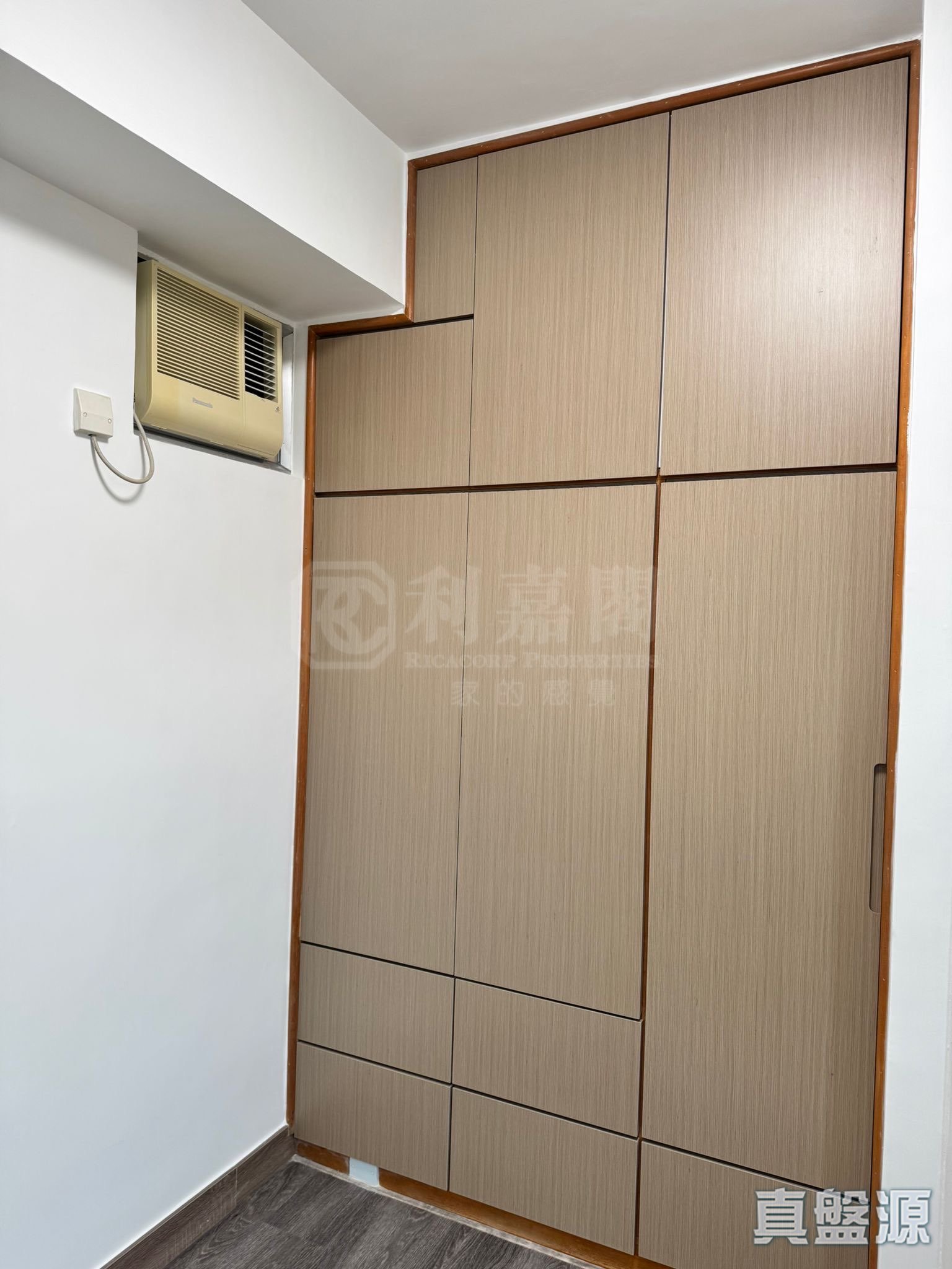 新港城 2期 D座 高层 1室 马鞍山