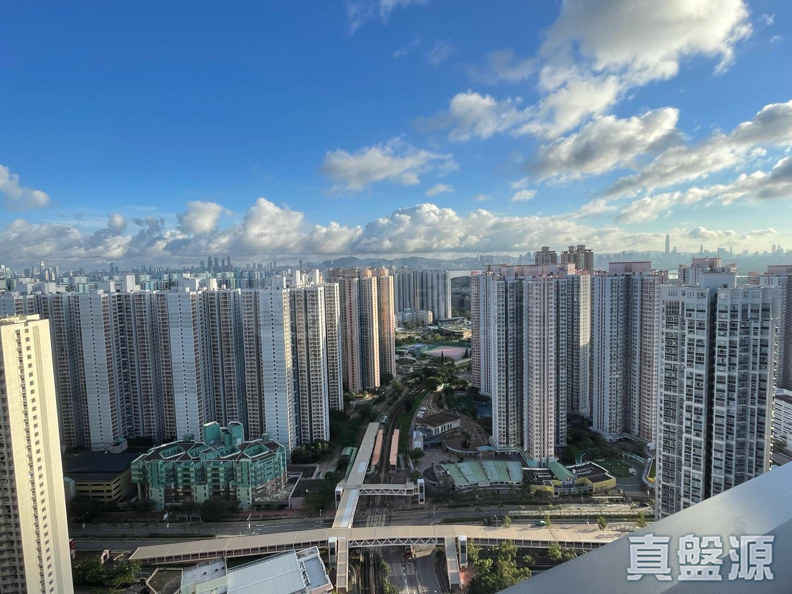 YOHO WEST PHASE 1 - Tower 3b Very High Floor Zone Tin Shui Wai