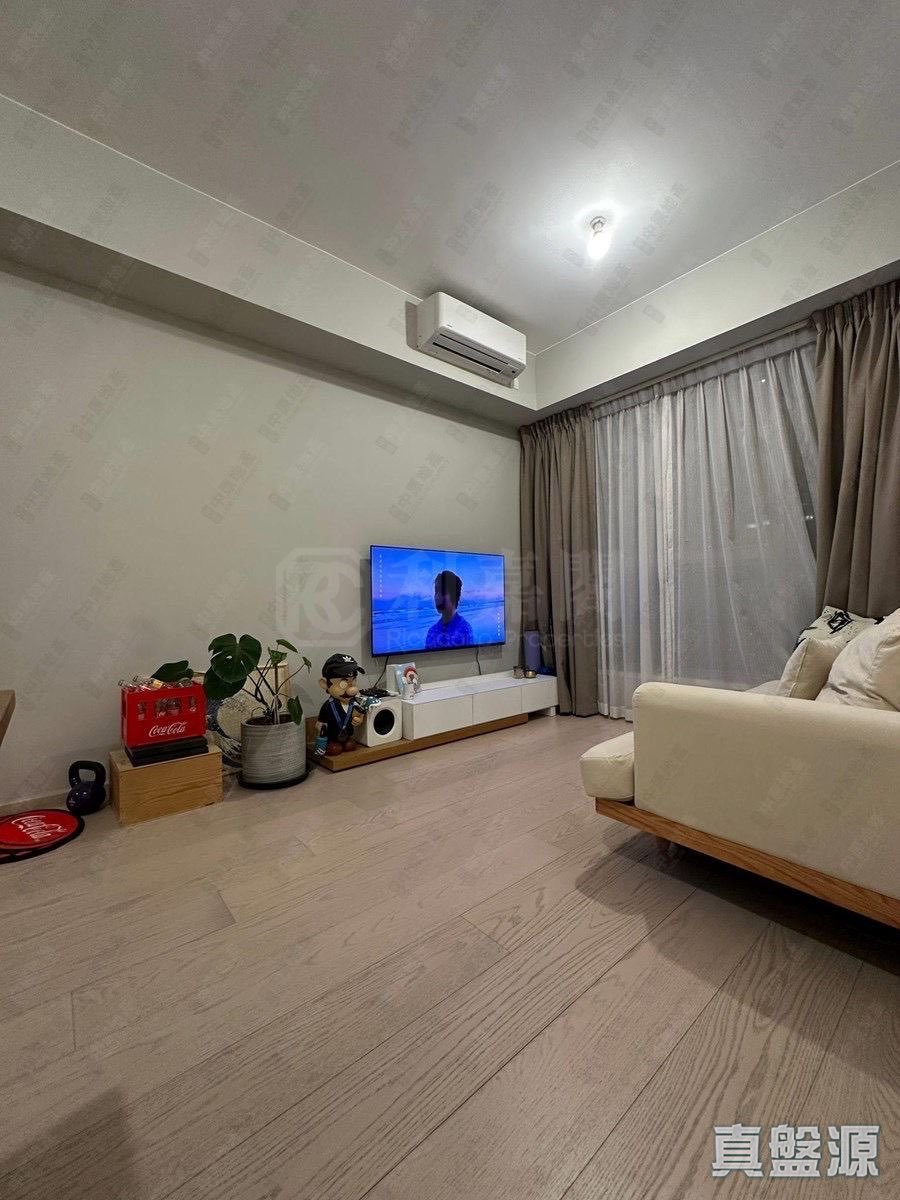 LOHAS PARK PHASE 8 SEA TO SKY - Tower 1 High Floor Zone Flat F Tseung Kwan O