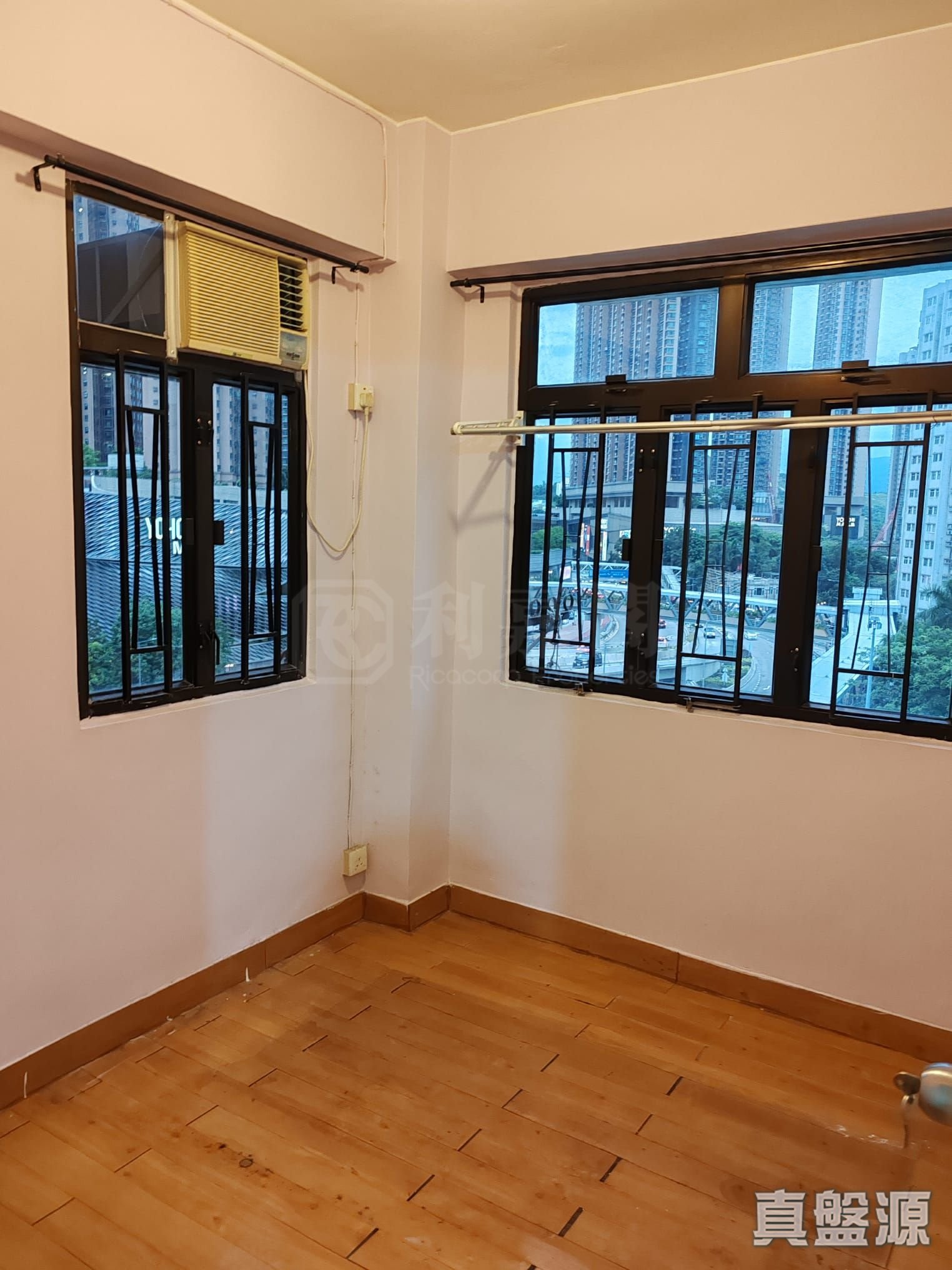 FAR EAST CONSORTIUM YUEN LONG BUILDING Medium Floor Zone Flat D Yuen Long