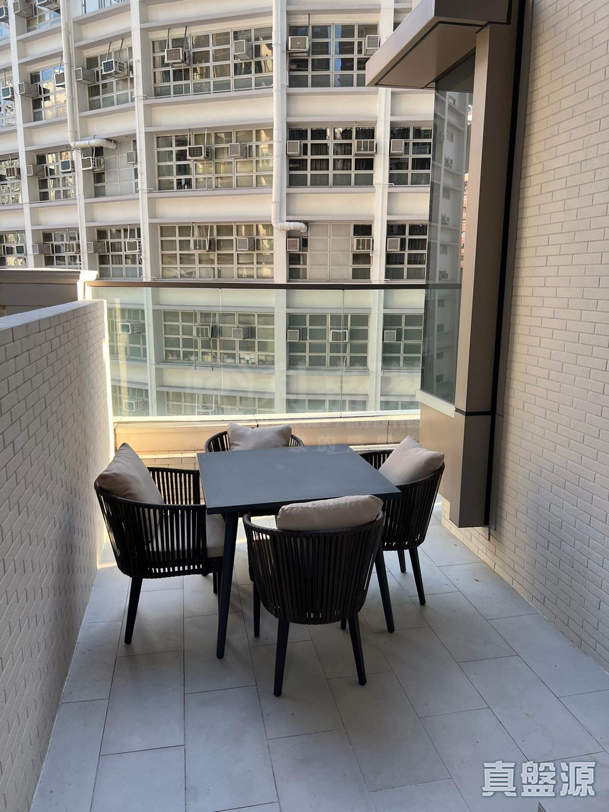 薄扶林道63号 2座 (EMERALD HOUSE) 低层 B室 西半山