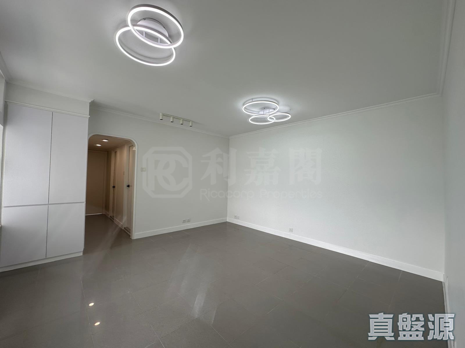 PIERHEAD GARDEN TOWER 3 Medium Floor Zone Flat H Tuen Mun
