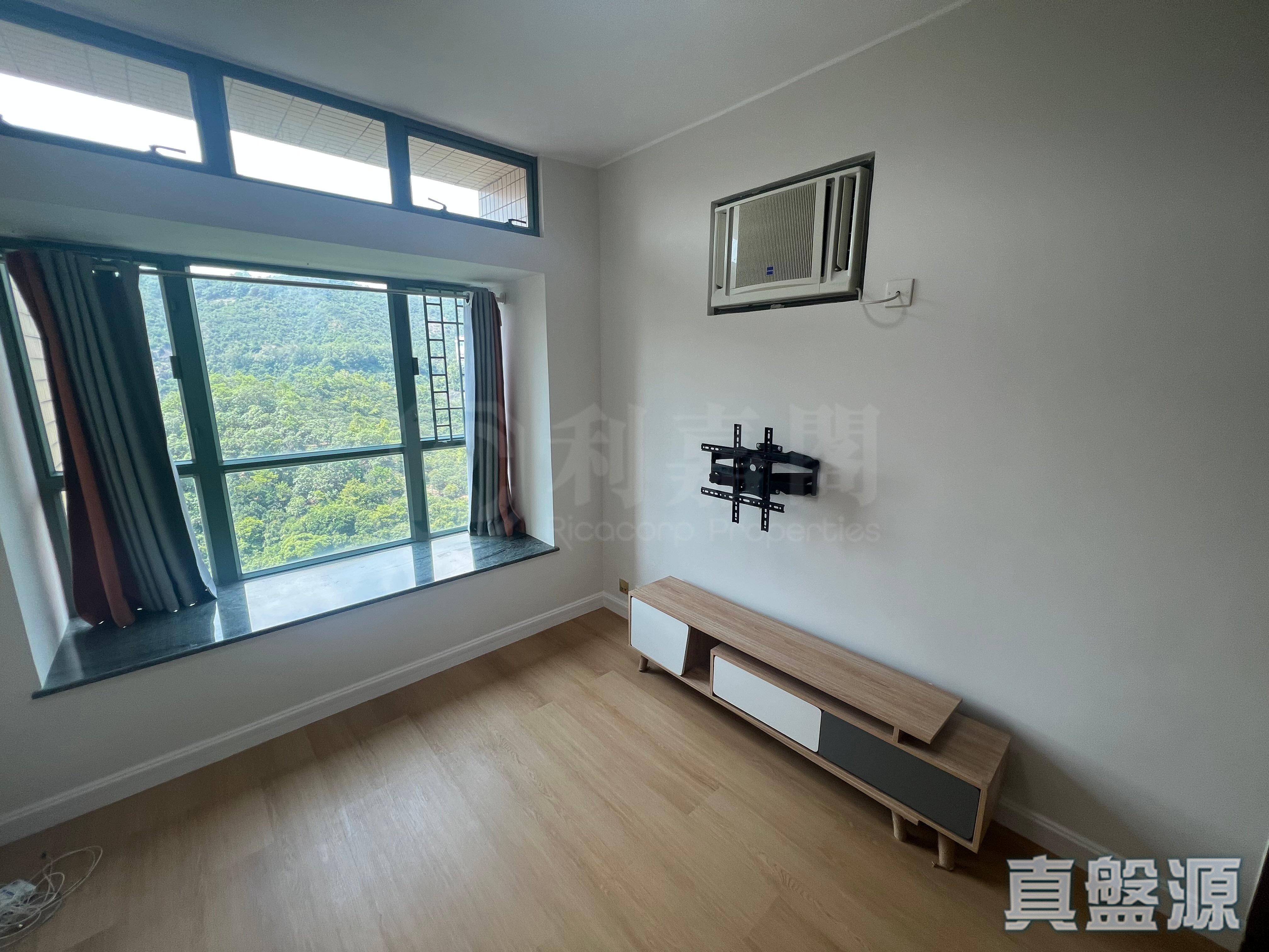 SEA CREST VILLA PHASE 4 - Block 12 High Floor Zone Flat A Sham Tseng/Castle Peak Road