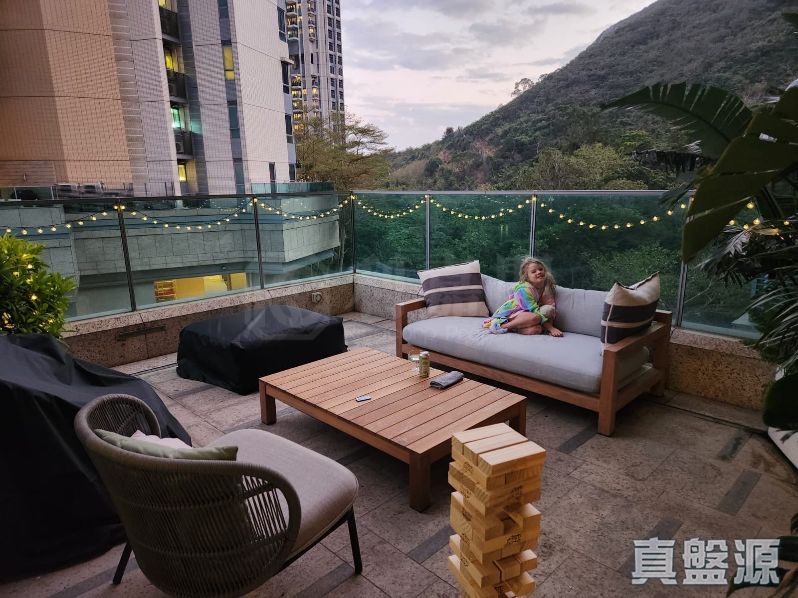 LARVOTTO TOWER 8 Low Floor Zone Flat A Ap Lei Chau