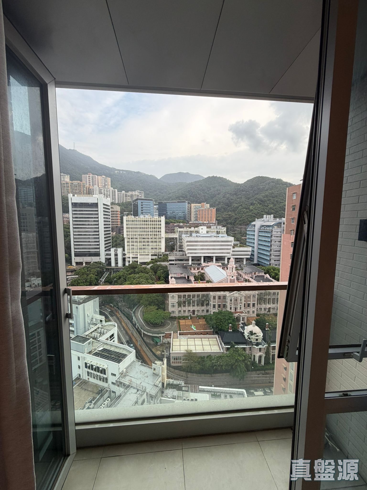 薄扶林道63號 1座 (AMBER HOUSE) 高層 E室 西半山