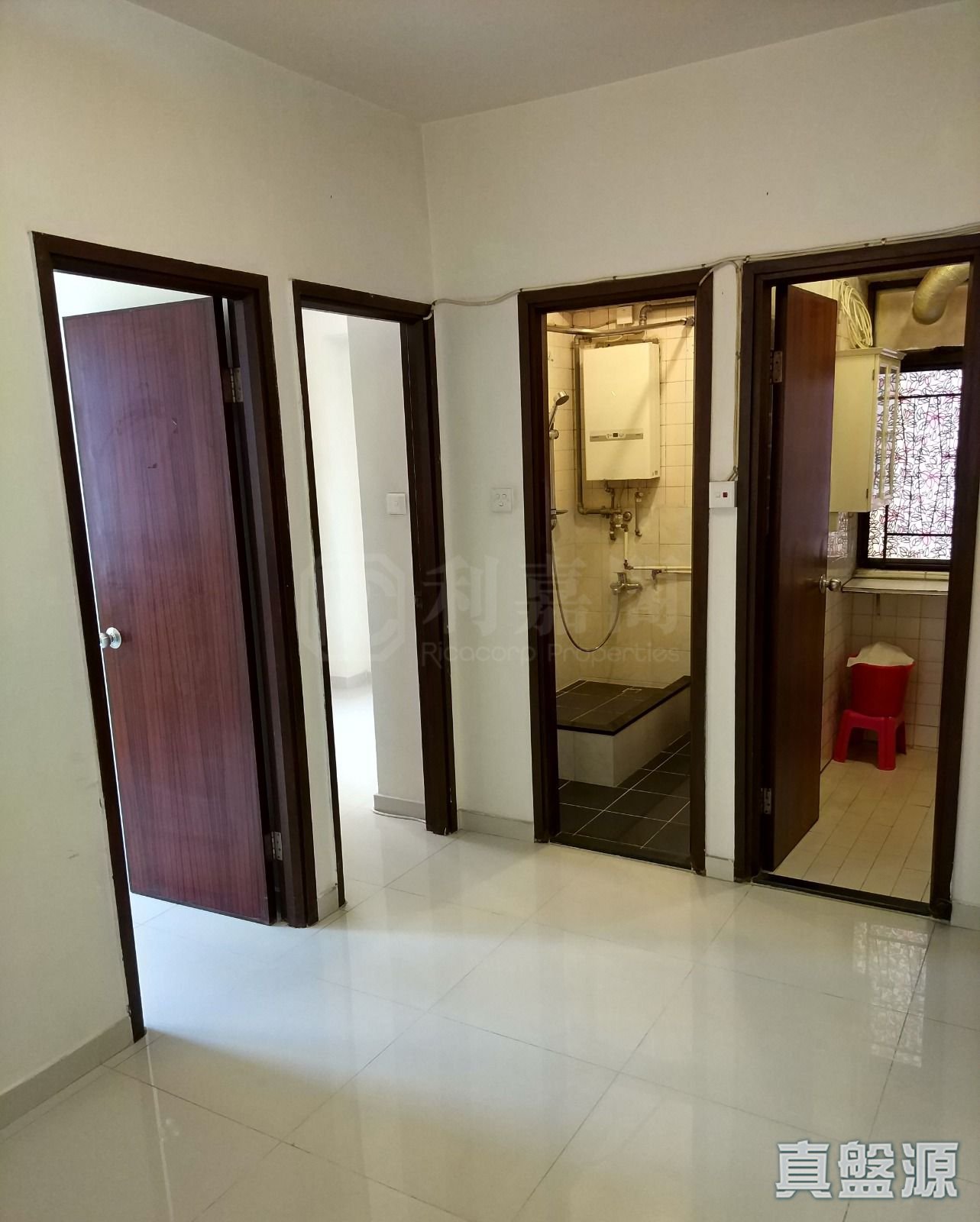 TUNG SHING BUILDING High Floor Zone Mong Kok/Yau Ma Tei