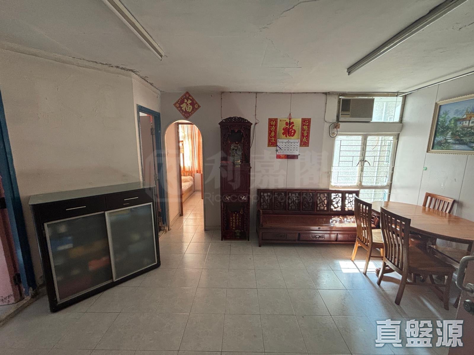 富亨邨 亨翠楼 中层 16室 大埔