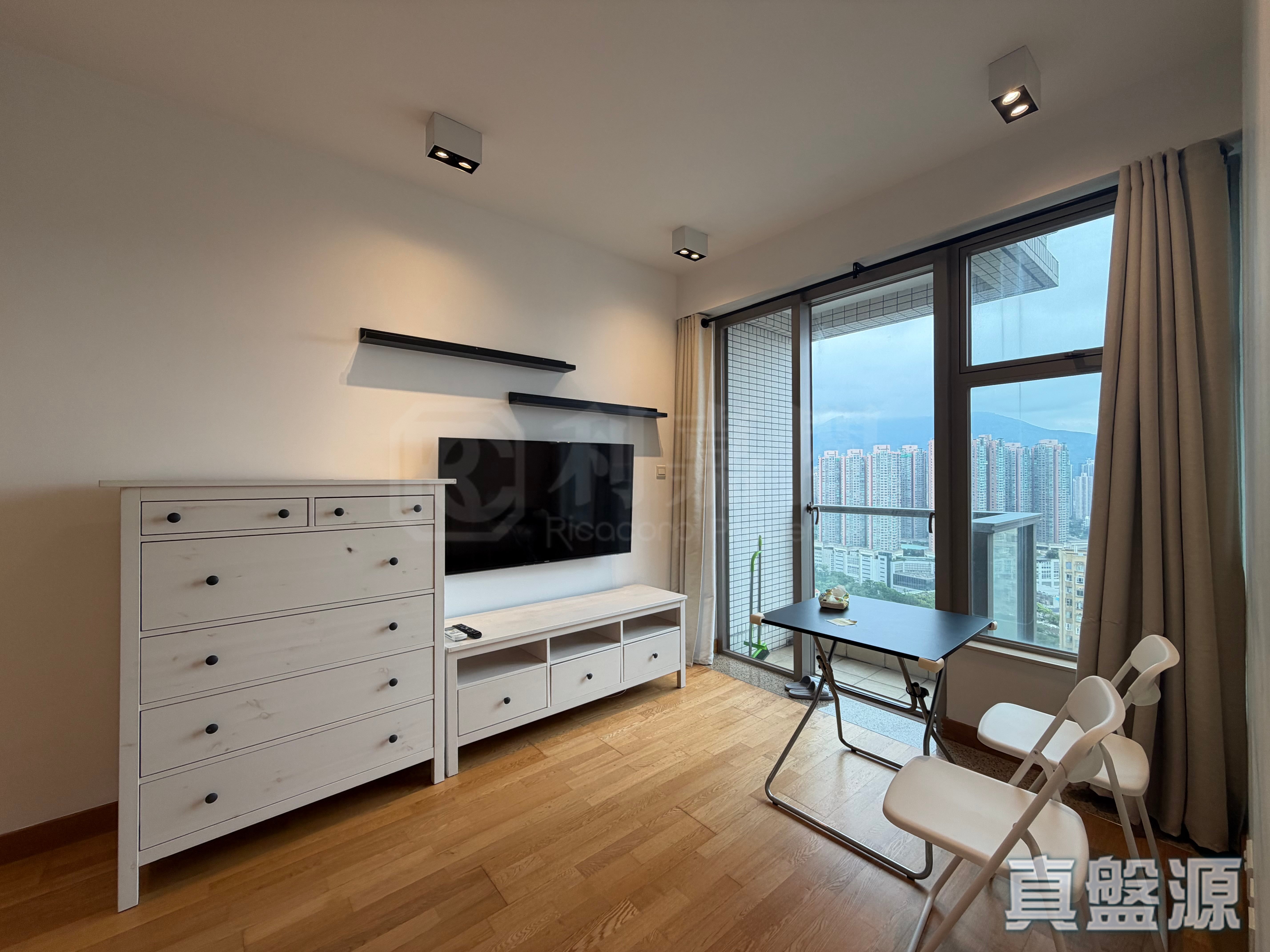 GREENVIEW VILLA TOWER 2 Very High Floor Zone Flat D Tsing Yi