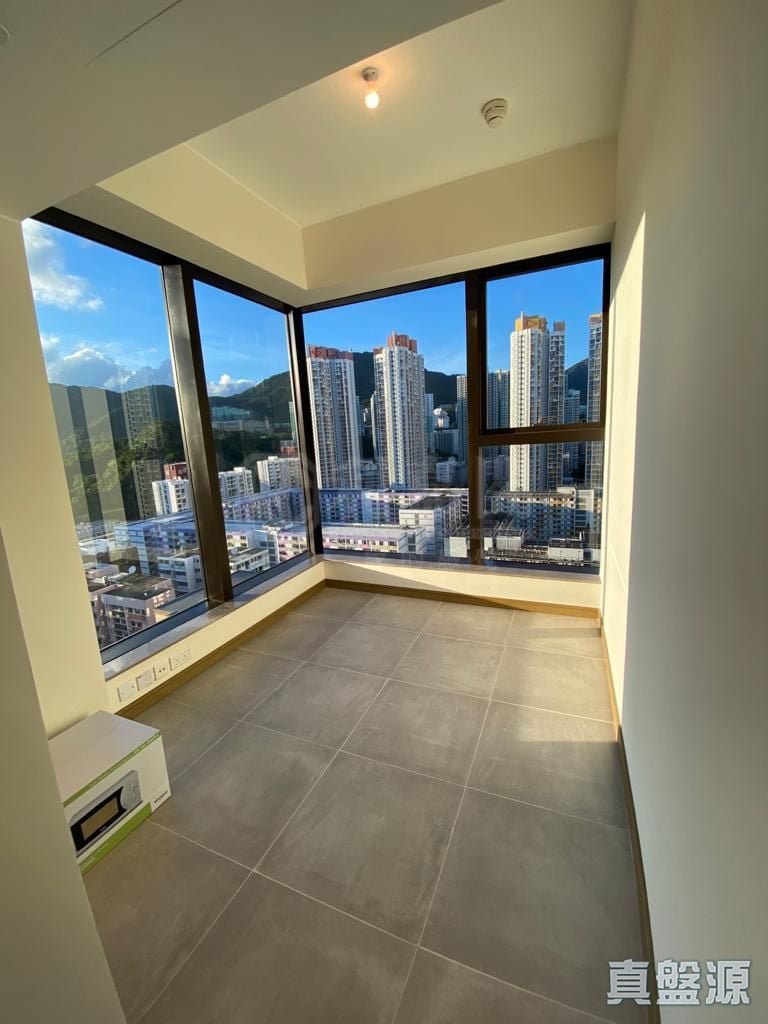 AVA 61 高层 E室 西九龙