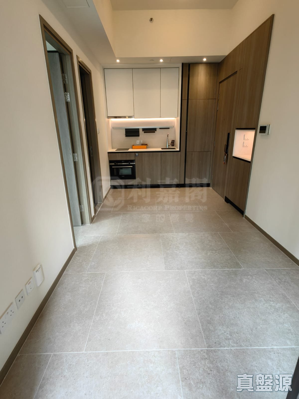 KENNEDY 38 High Floor Zone Flat L Central/Sheung Wan/Western District