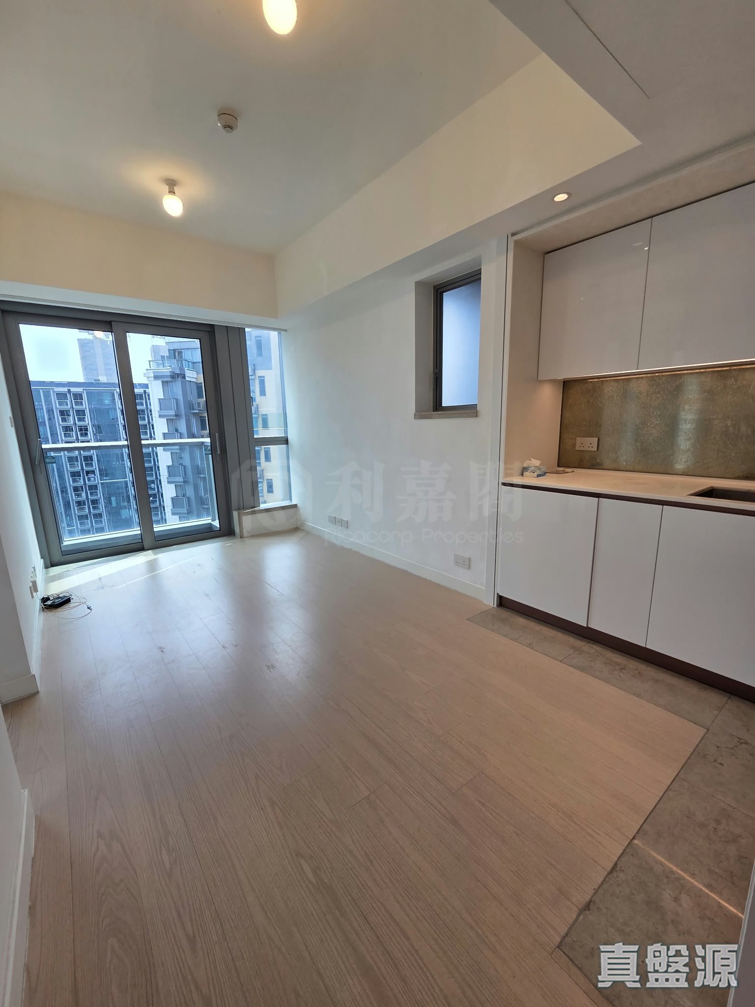 MONACO PHASE 1 - Tower 2b Very High Floor Zone Flat E To Kwa Wan/Kowloon City/Kai Tak/San Po Kong