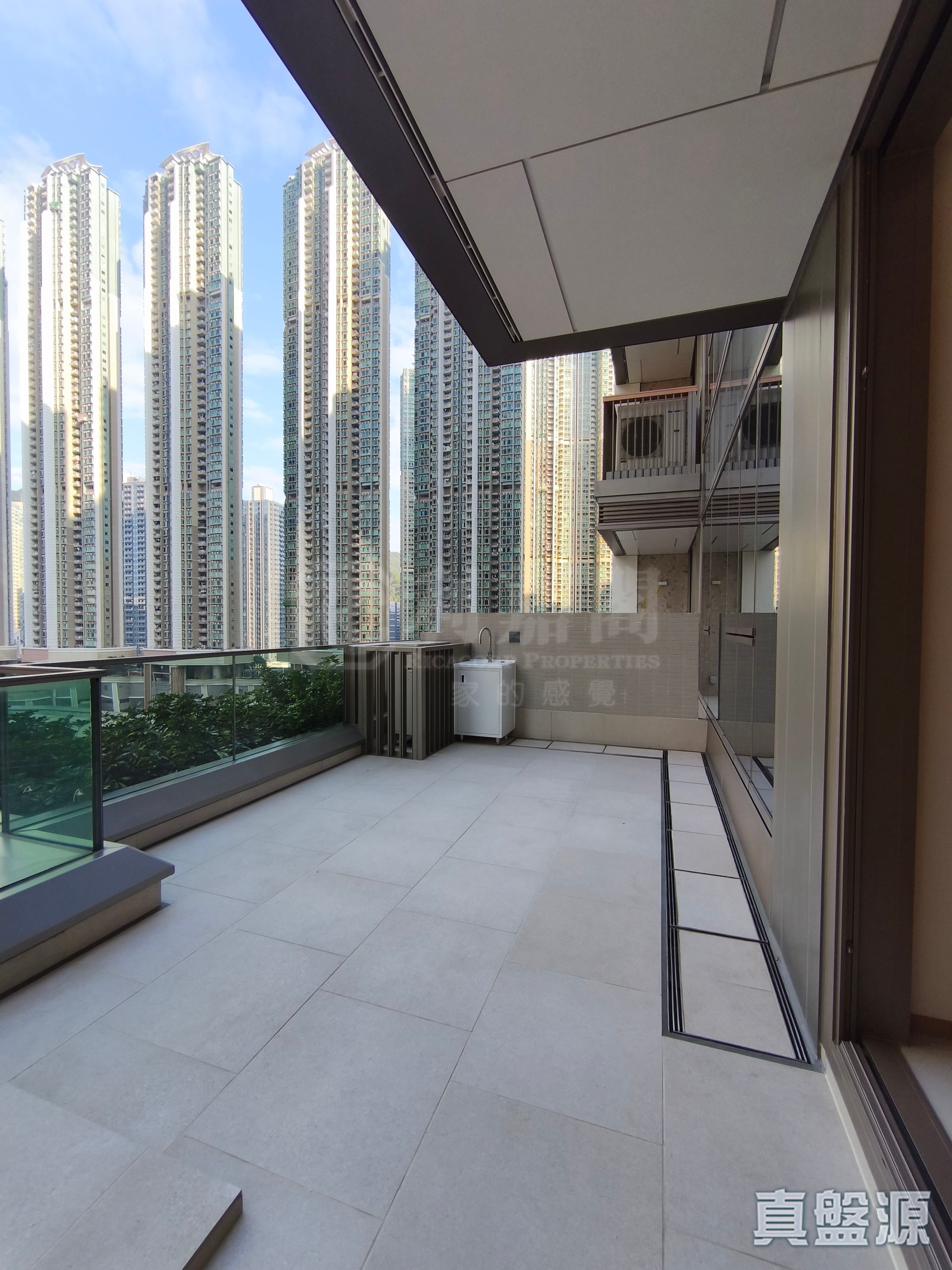 LOHAS PARK PHASE 11B VILLA GARDA I - Tower 1 (1a) Low Floor Zone Flat G Tseung Kwan O