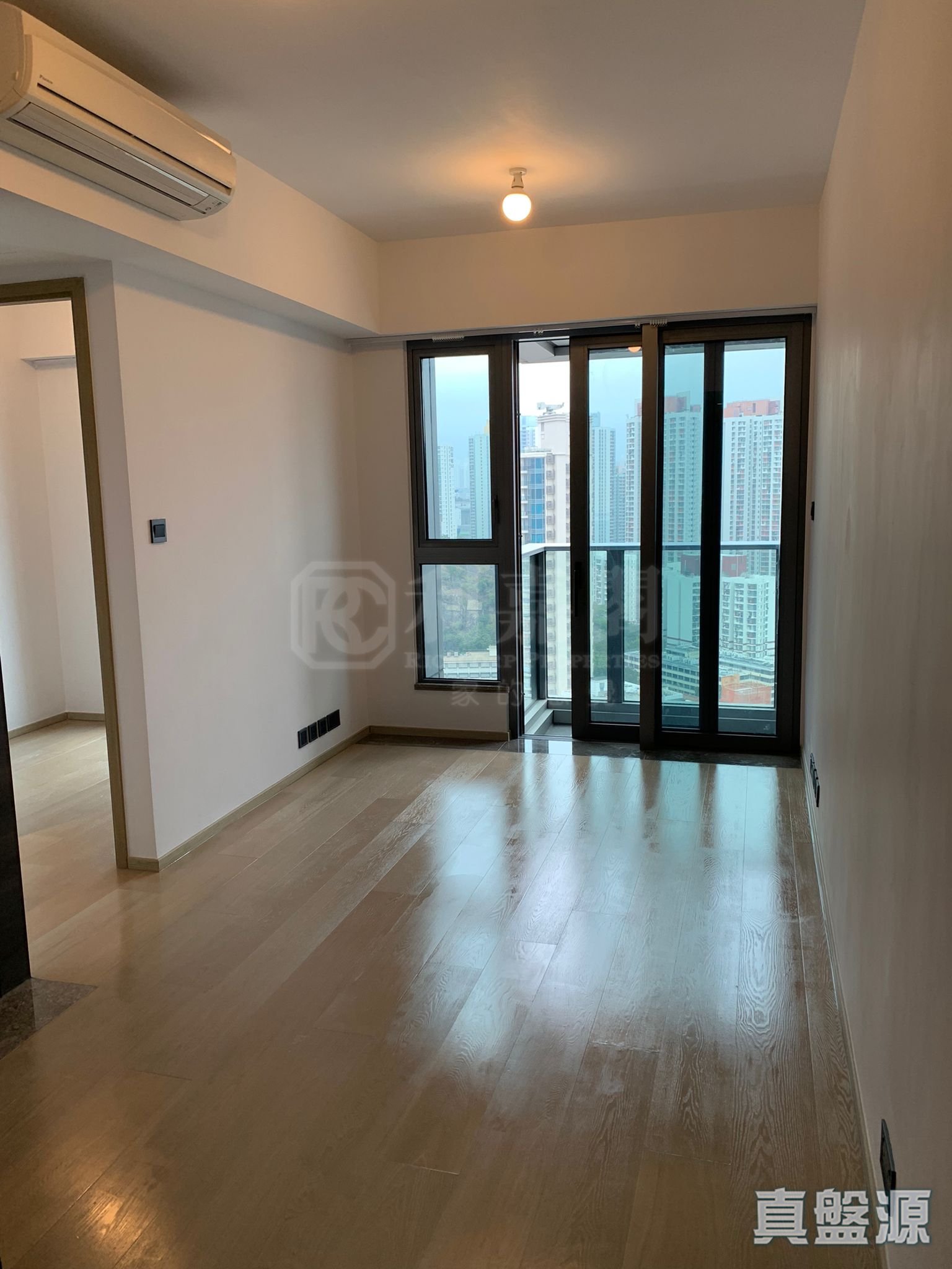 THE CAMPTON Very High Floor Zone Flat P West Kowloon