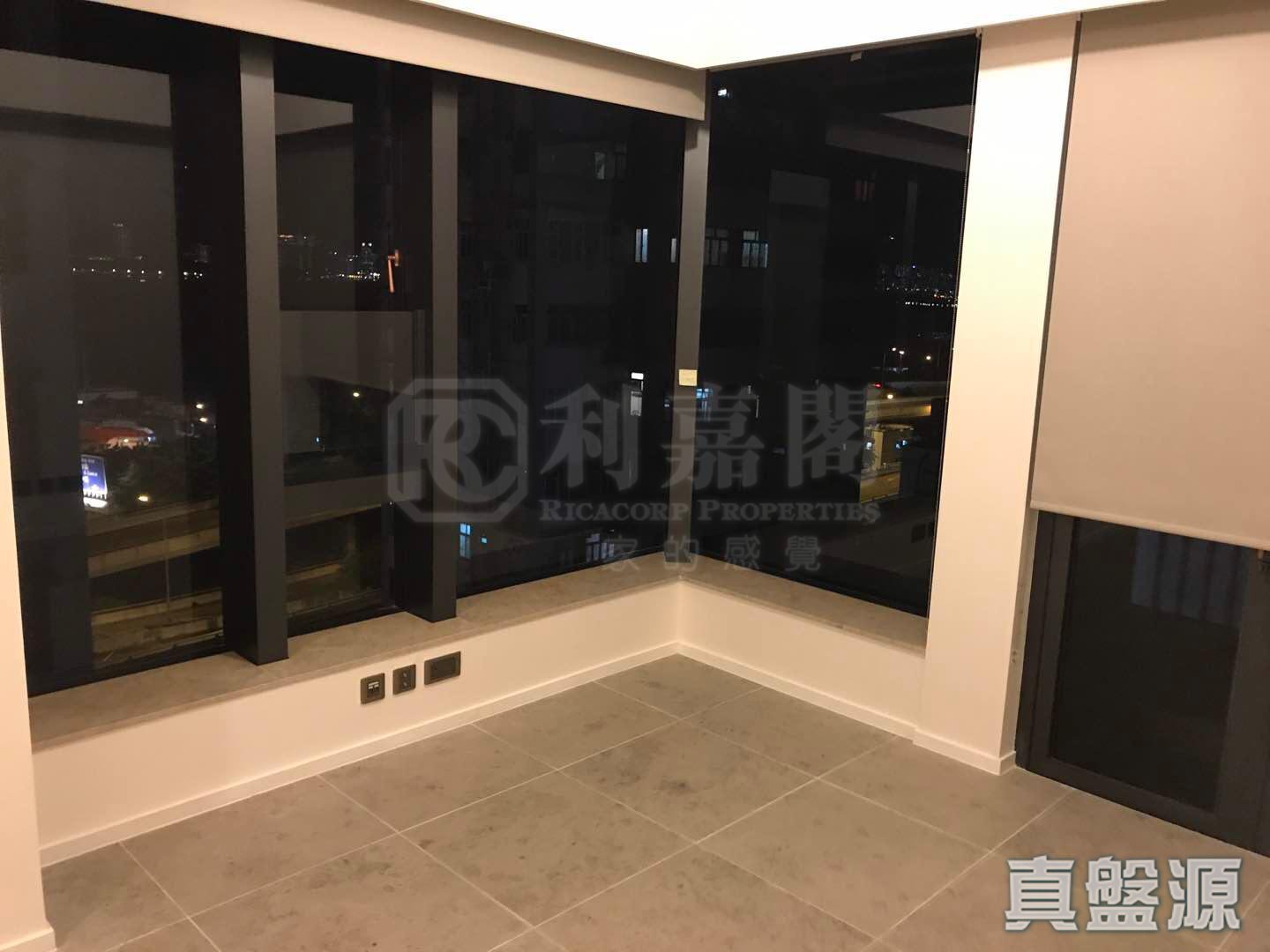 BOHEMIAN HOUSE Medium Floor Zone Flat B Central/Sheung Wan/Western District