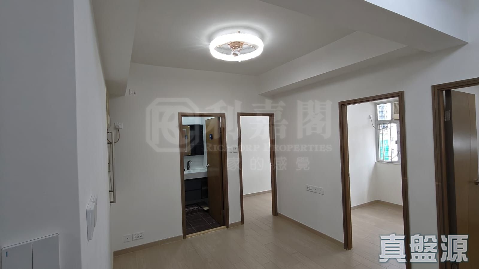 鸿裕大厦 B座 极高层 B20室 西九龙