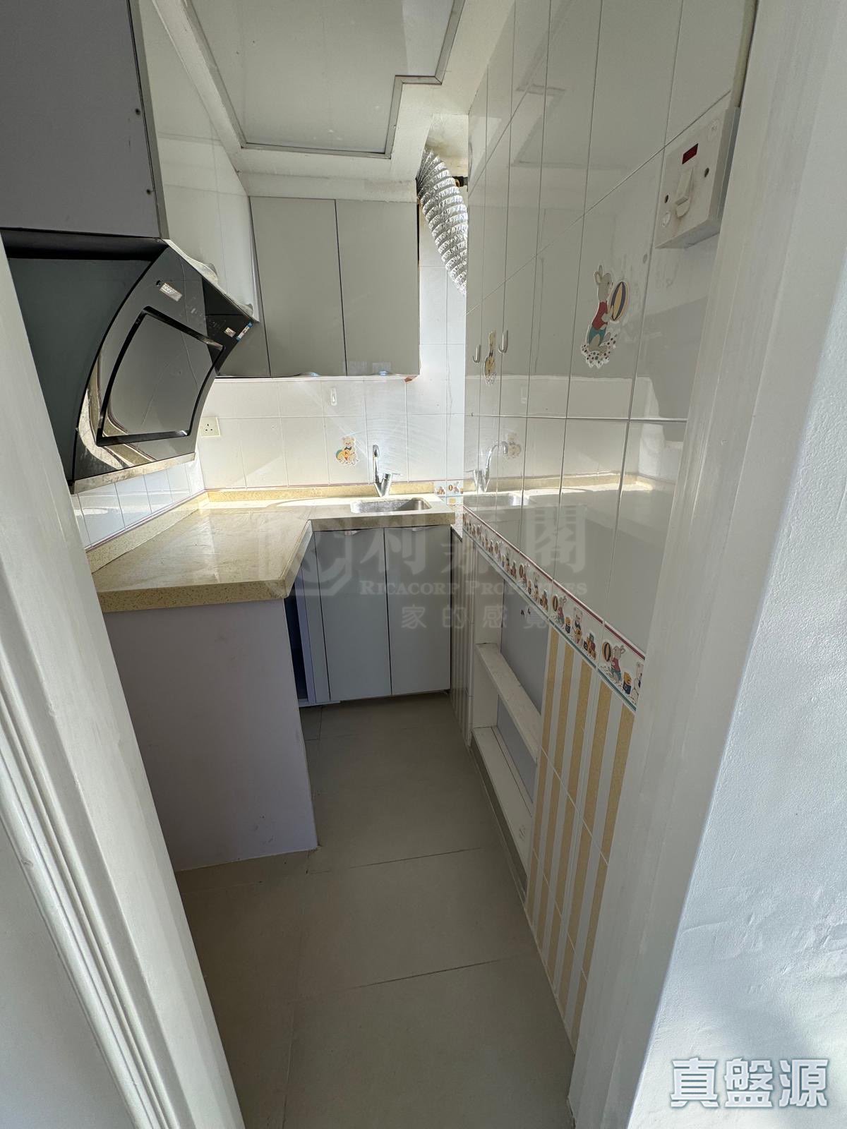 河畔花園 B座 低層 8室 沙田/火炭/九肚山