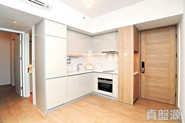 OMA BY THE SEA TOWER 1 High Floor Zone Flat B3 Sham Tseng/Castle Peak Road