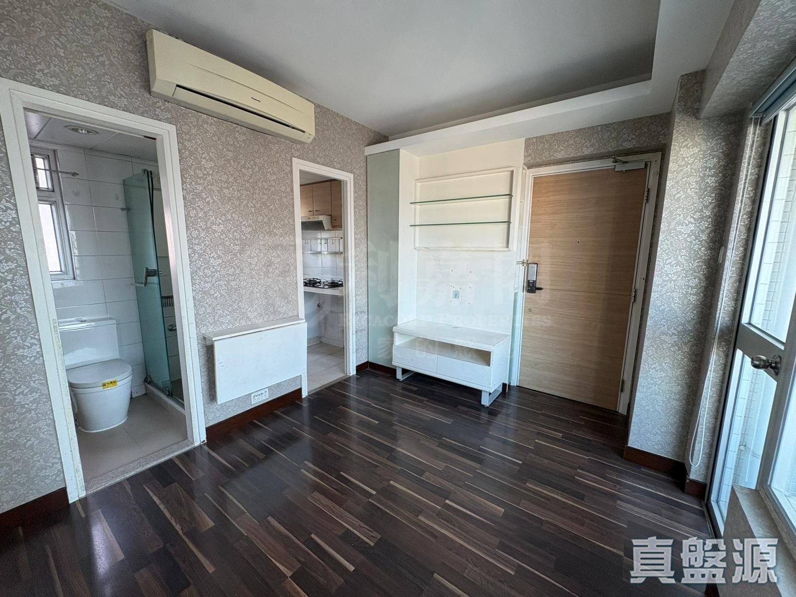 GLORY RISE Very High Floor Zone Flat D North Point/North Point Mid-Levels