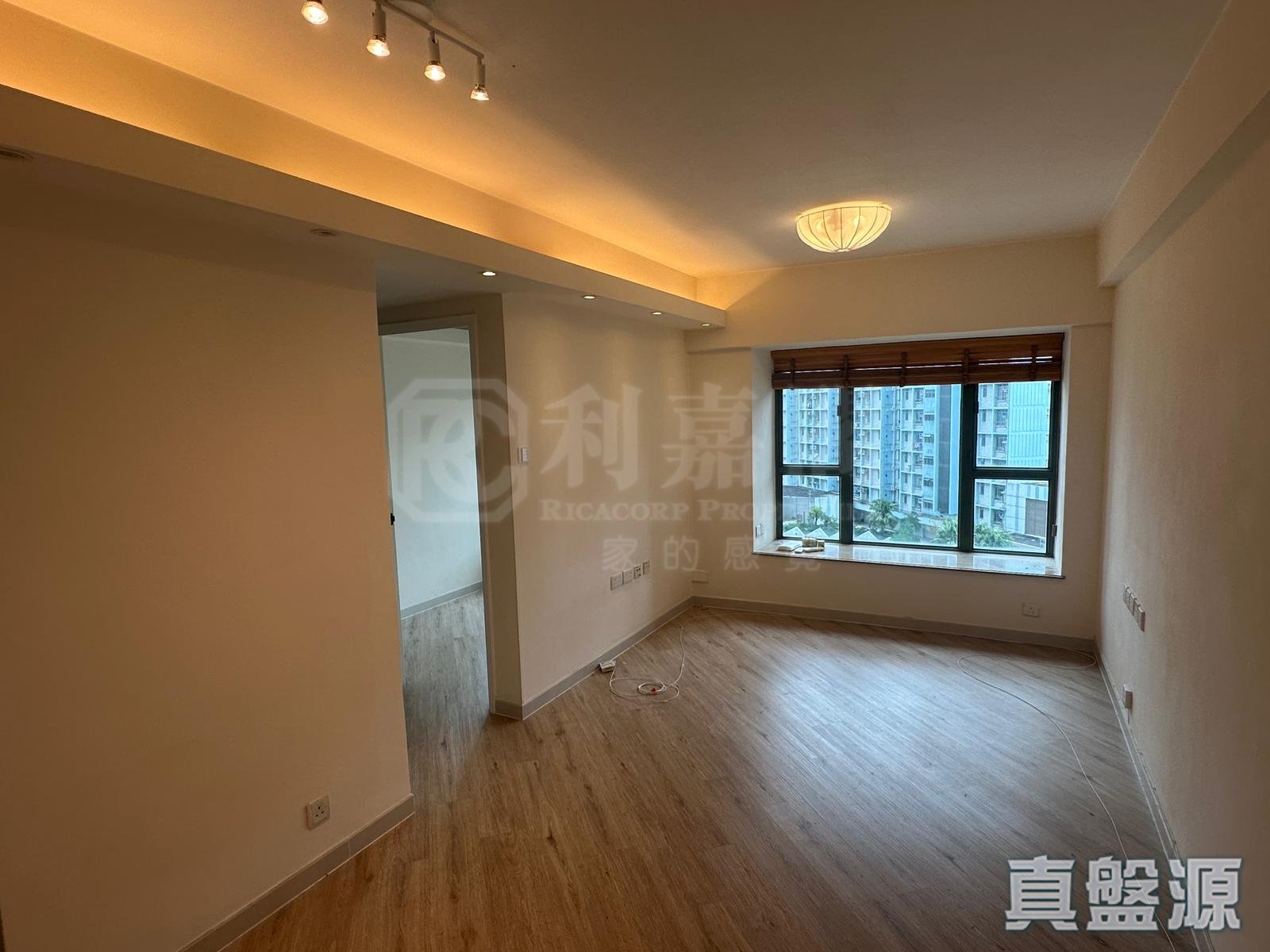 PARK AVENUE PHASE 1 - Tower 9 Low Floor Zone Flat G Olympic Station/Nam Cheong