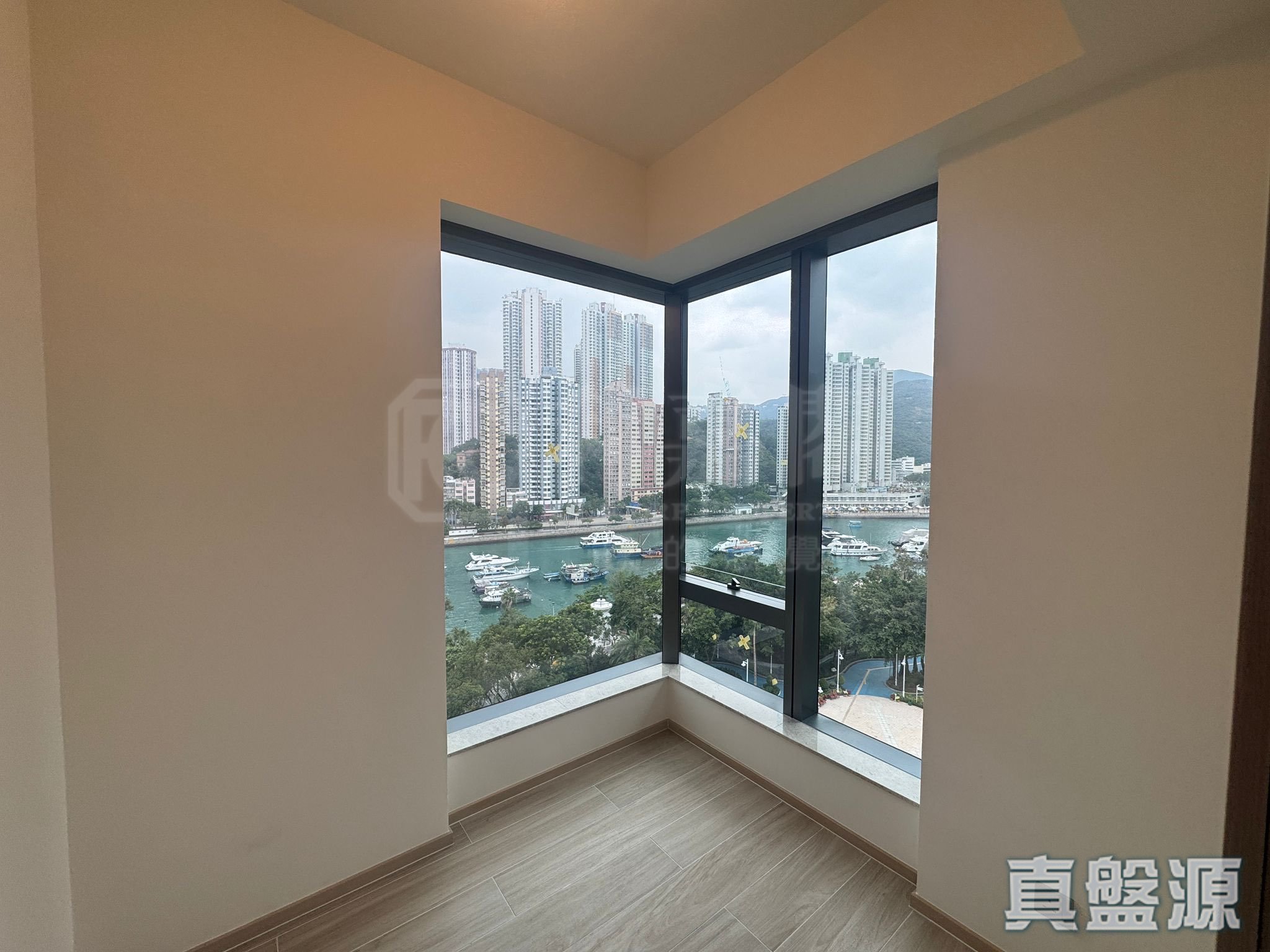 弦岸 中层 B室 鸭脷洲