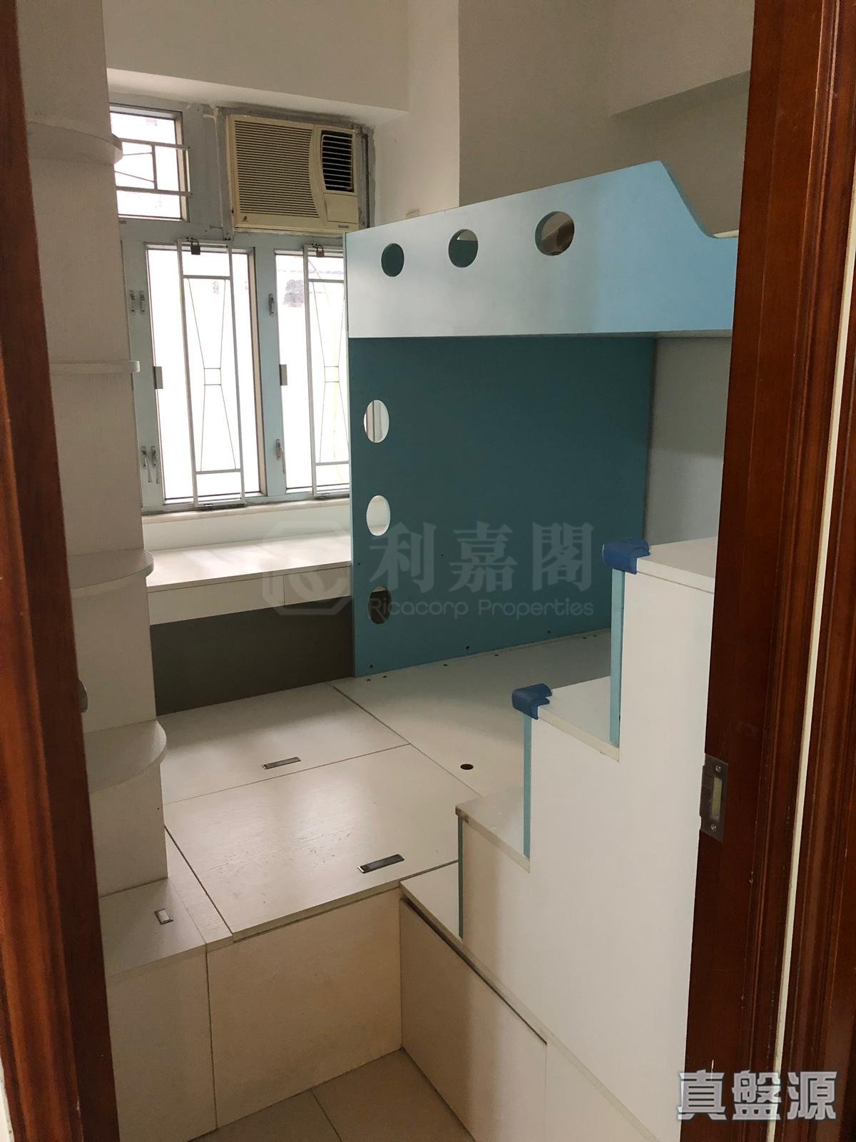 NAM HUNG MANSION BLOCK B Low Floor Zone Flat B4 Central/Sheung Wan/Western District