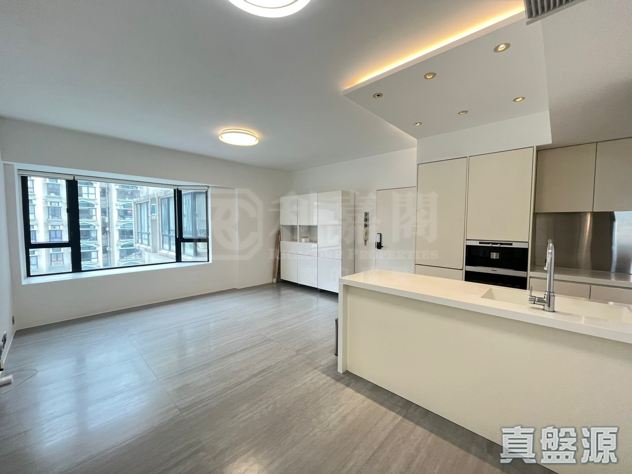 VALIANT PARK Very High Floor Zone Flat D Mid-Levels West