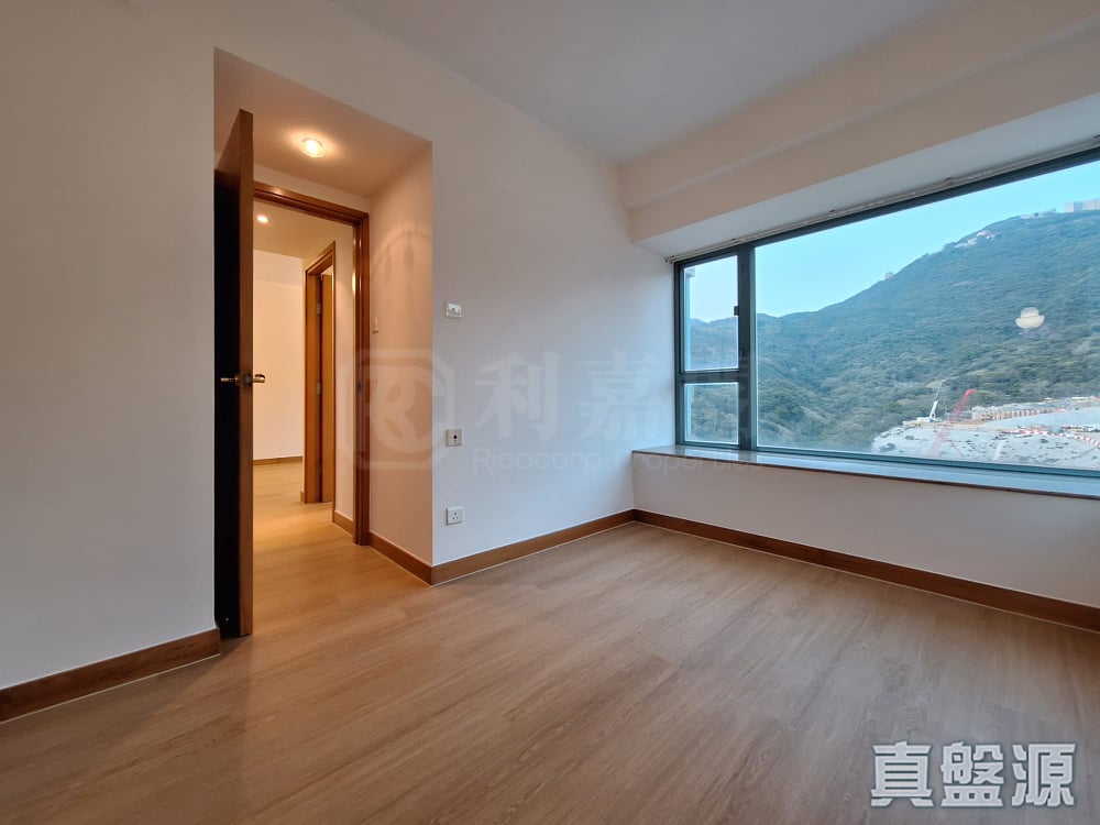 POKFULAM TERRACE High Floor Zone Flat C Pok Fu Lam