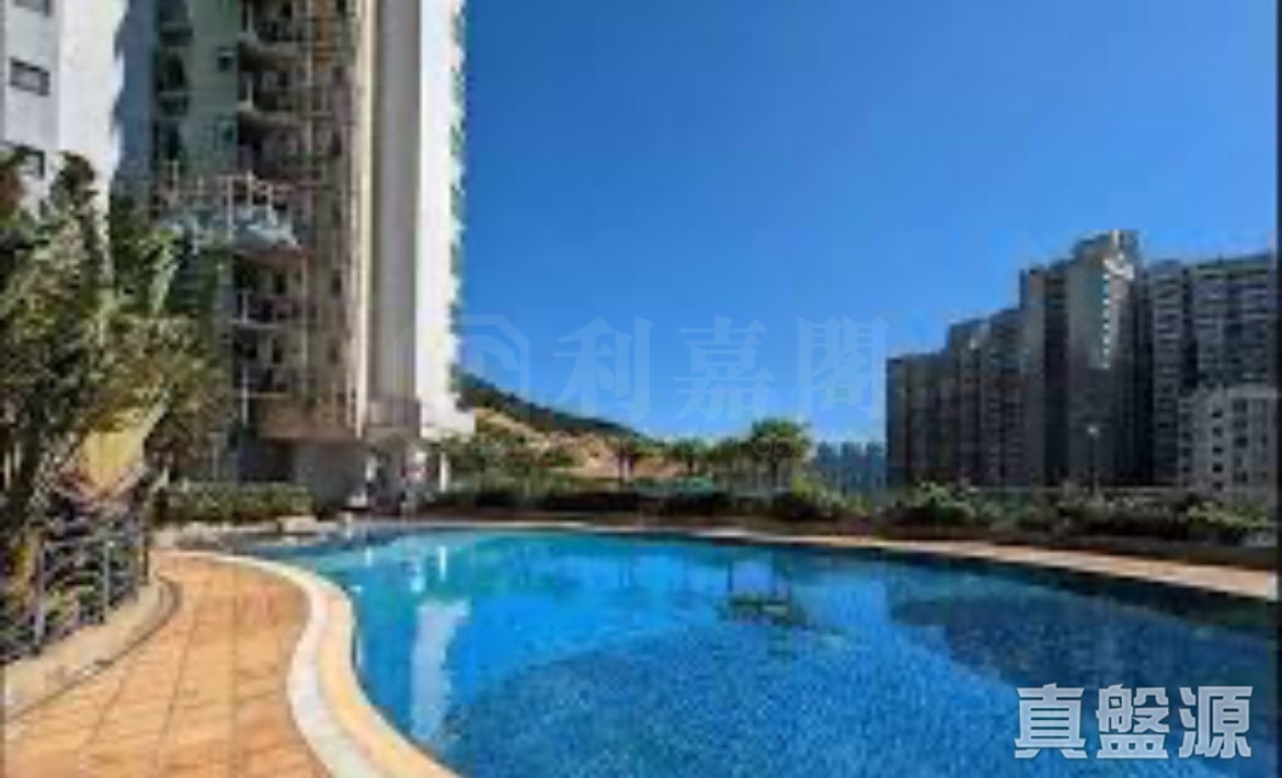 POKFULAM TERRACE High Floor Zone Flat A Pok Fu Lam