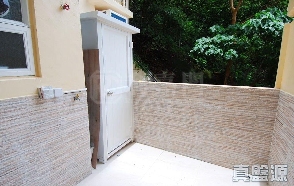 BAGUIO VILLA BLOCK 26 Low Floor Zone Flat B Pok Fu Lam