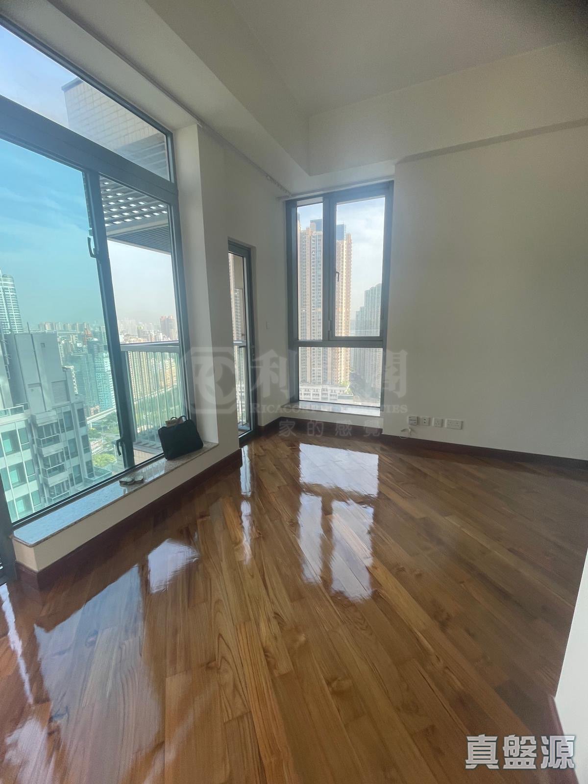 PARK SUMMIT TOWER 2 High Floor Zone Flat G Olympic Station/Nam Cheong