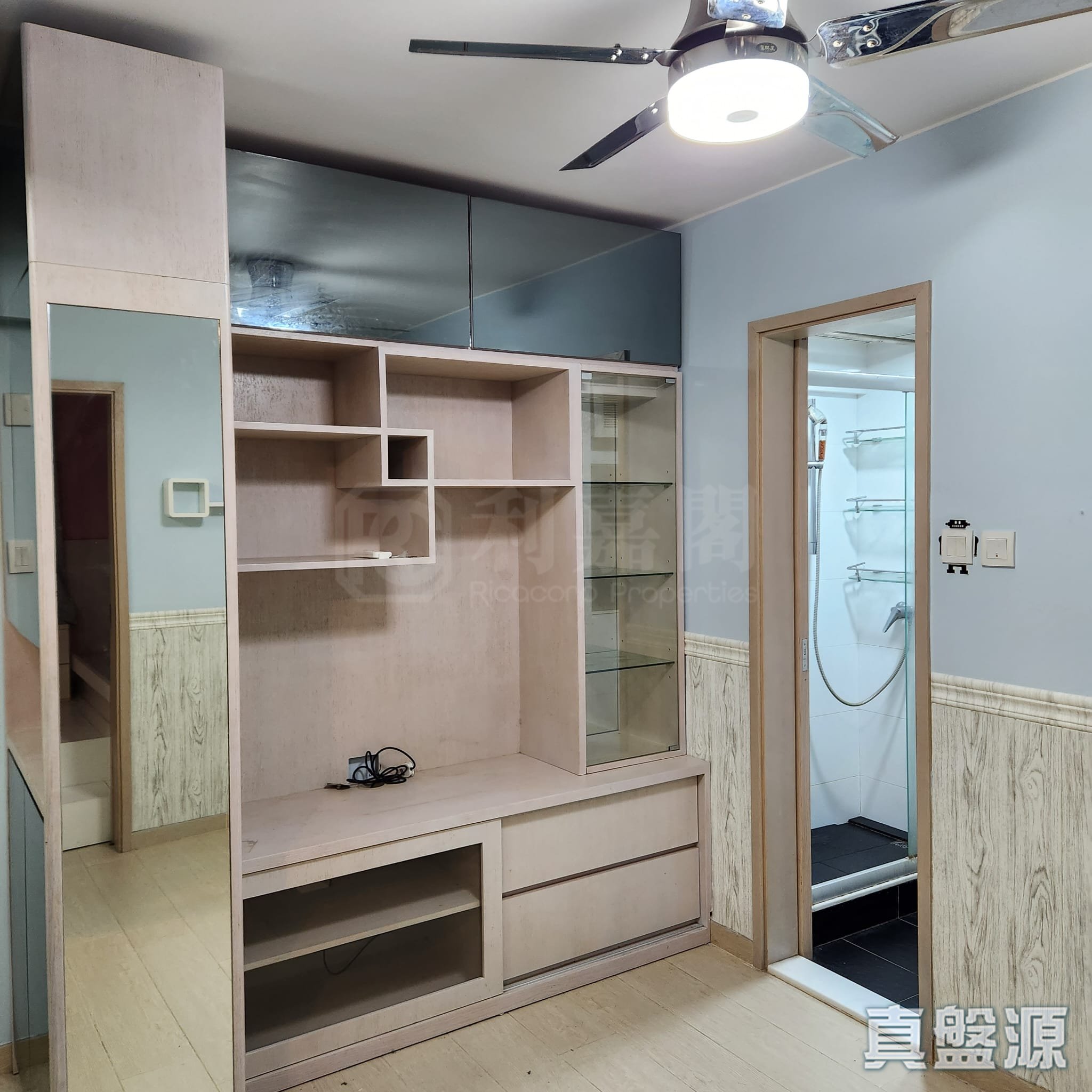 TSUEN WAN CENTRE BLOCK 6 (CHUNGKING HOUSE) Low Floor Zone Flat A Tsuen Wan