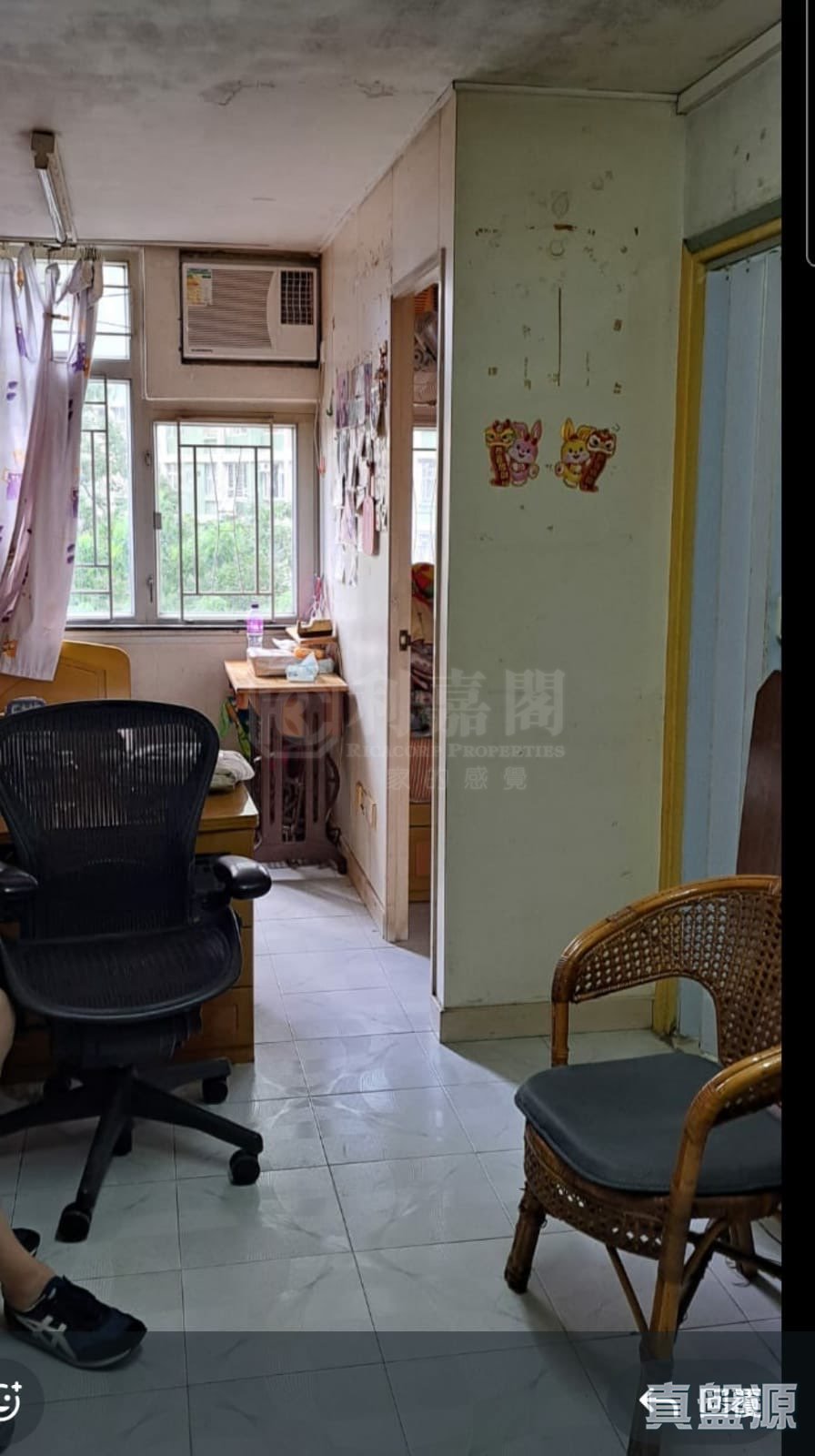 黄大仙下邨(一区) 龙逸楼 (4座) 低层 5室 九龙湾/牛池湾/钻石山/黄大仙