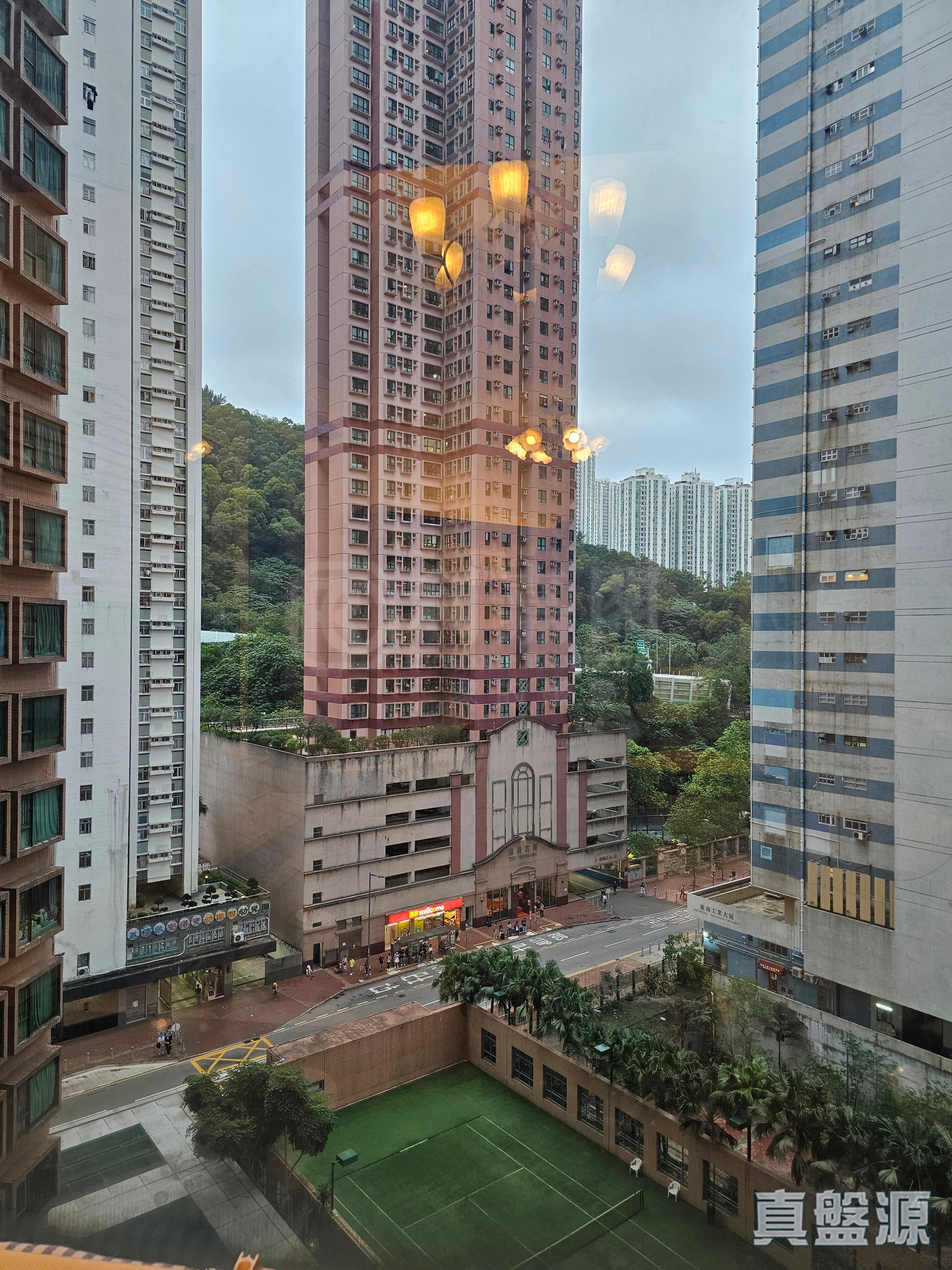 韻濤居 A座 中層 8室 荃灣