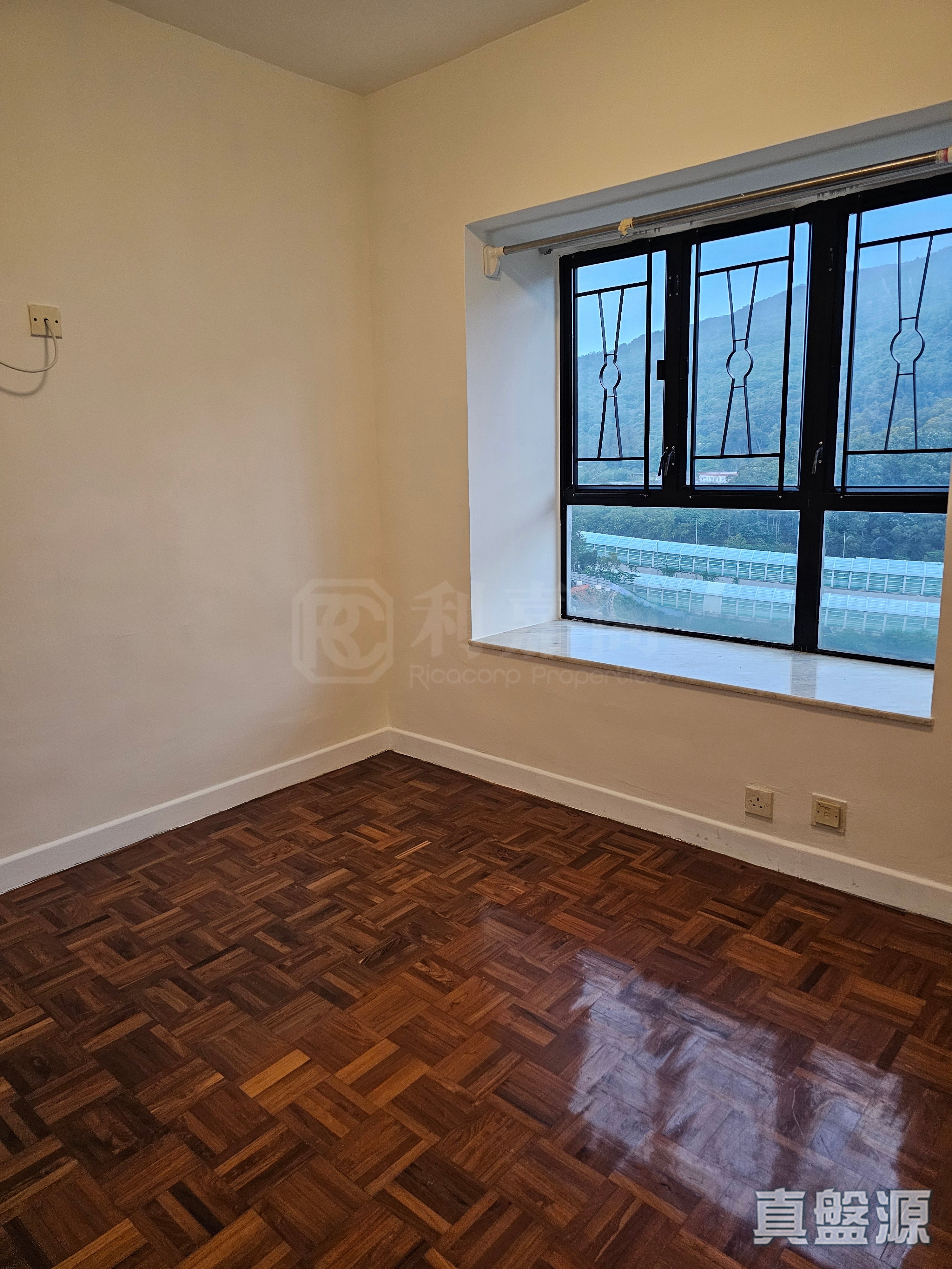 BAYVIEW GARDEN BLOCK 2 Very High Floor Zone Flat H Tsuen Wan
